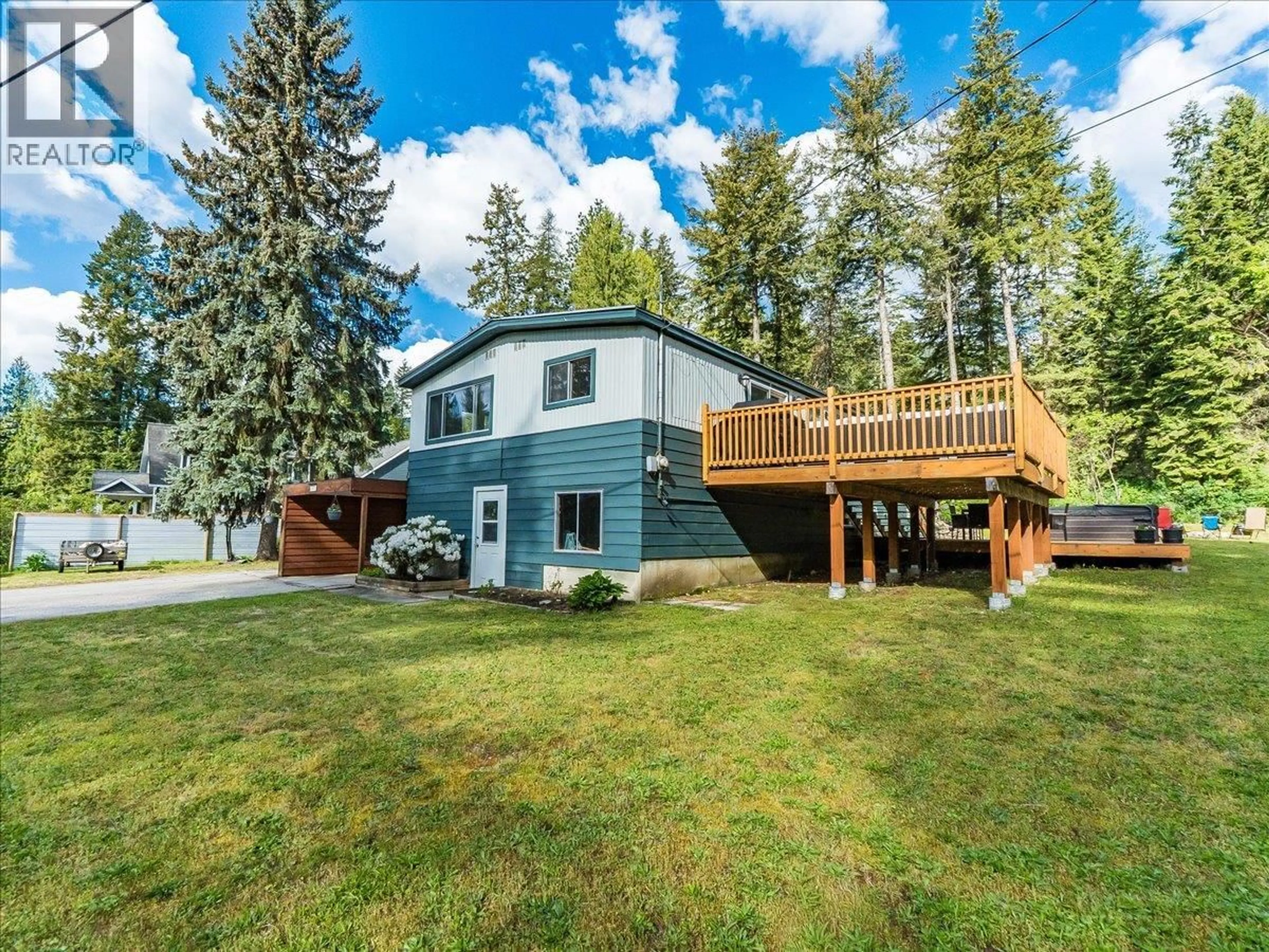 A pic from outside/outdoor area/front of a property/back of a property/a pic from drone, forest/trees view for 2875 LOWER SIX MILE ROAD, Nelson British Columbia V1L6L7