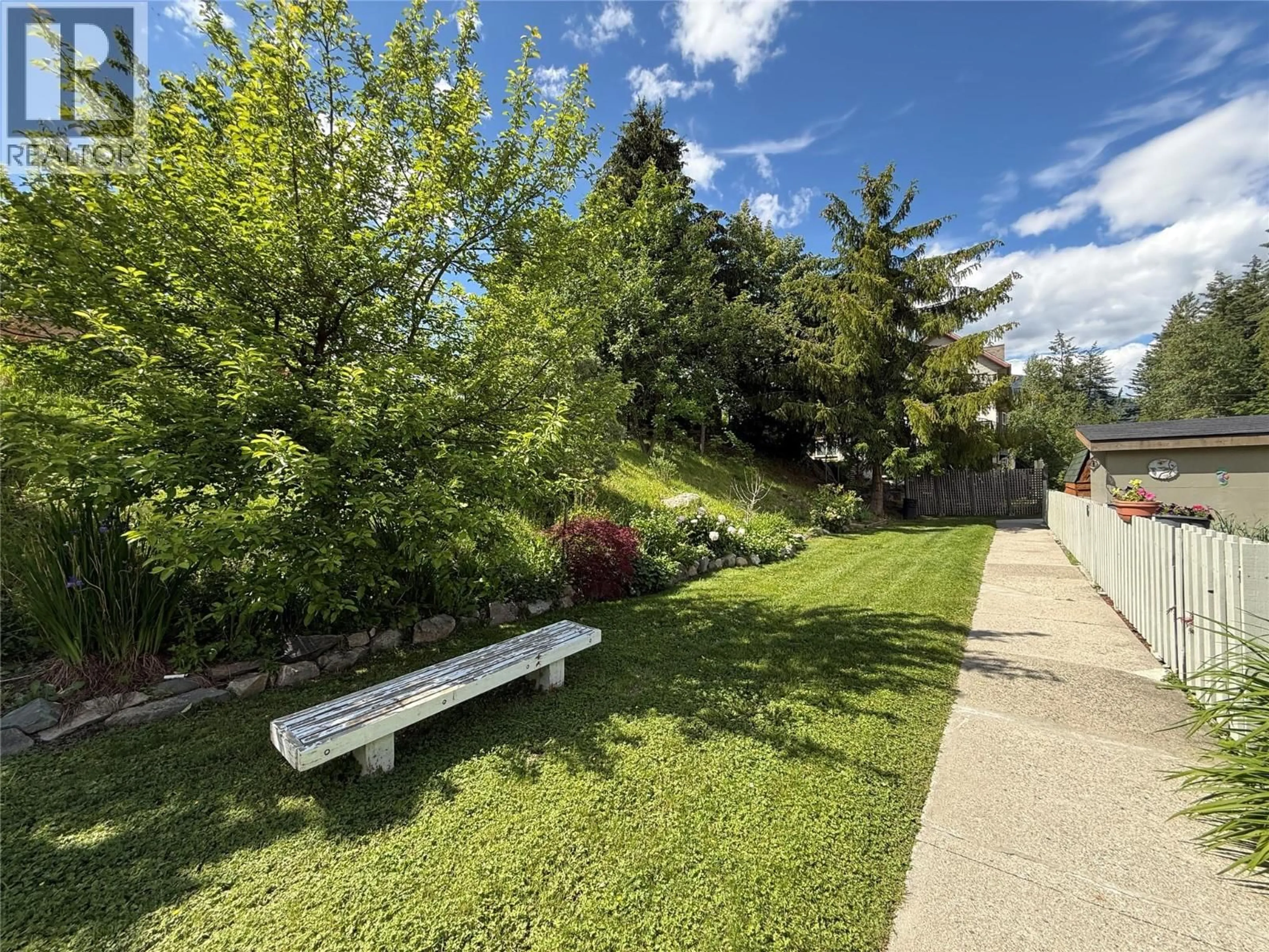 Patio, street for 467 RICHARDS STREET WEST, Nelson British Columbia V1L3K2