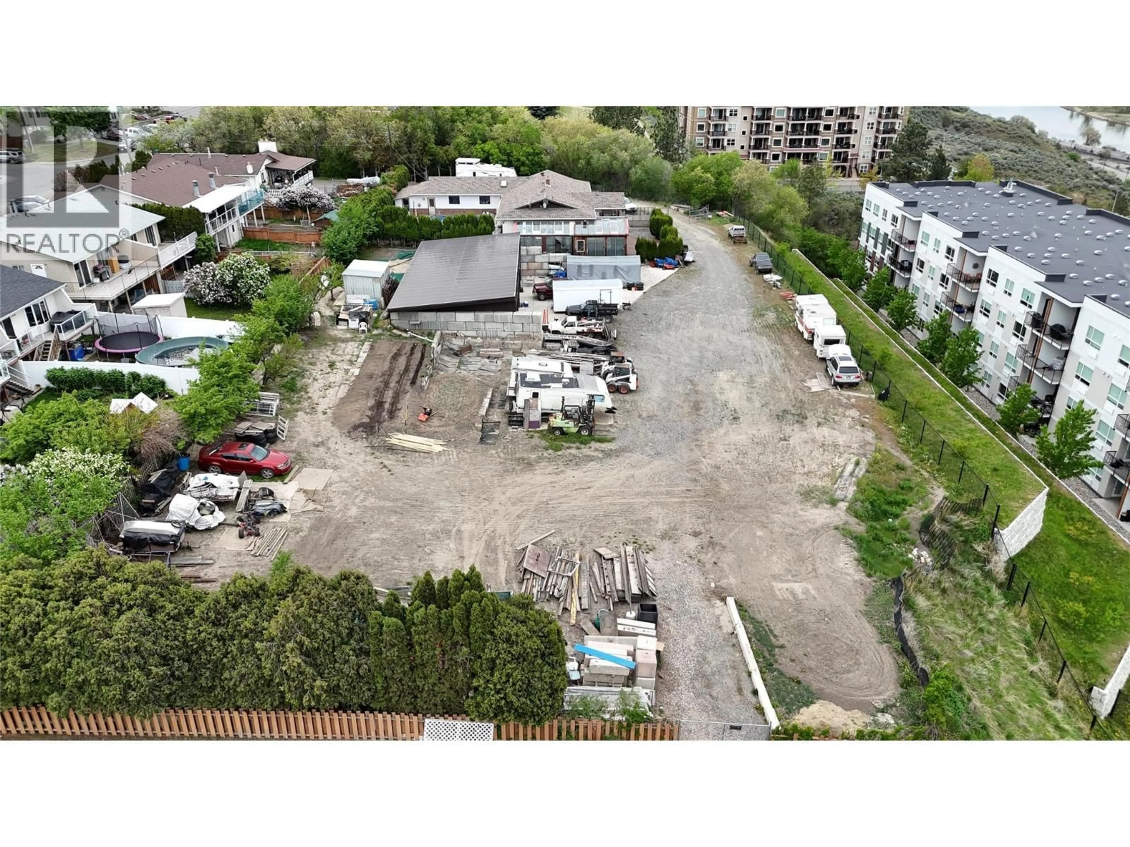 A pic from outside/outdoor area/front of a property/back of a property/a pic from drone, building for 964 FERNIE ROAD, Kamloops British Columbia V2C1B3