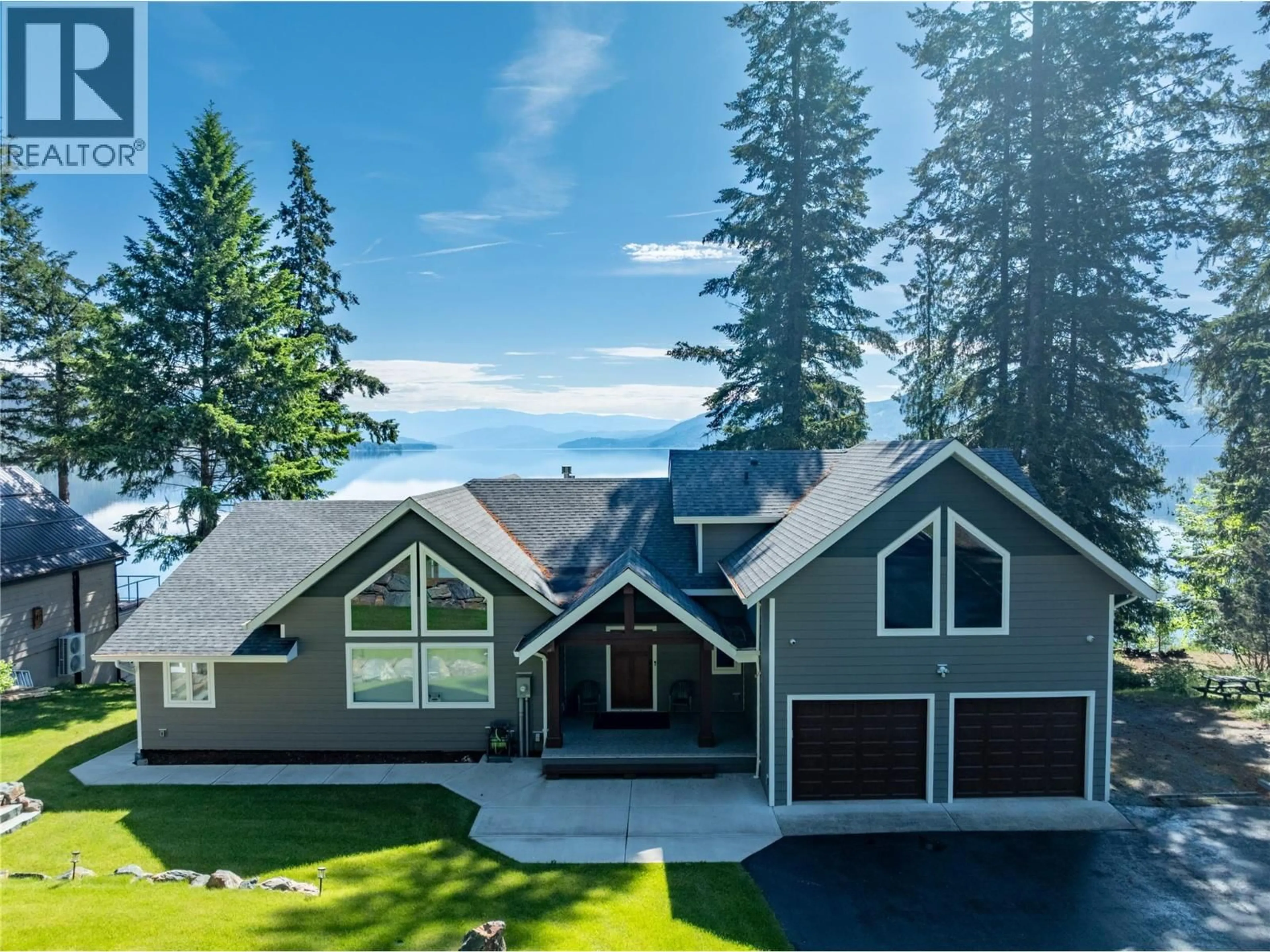 Home with vinyl exterior material, mountain view for 6 - 4498 SQUILAX ANGLEMONT ROAD, Scotch Creek British Columbia V0E1M5