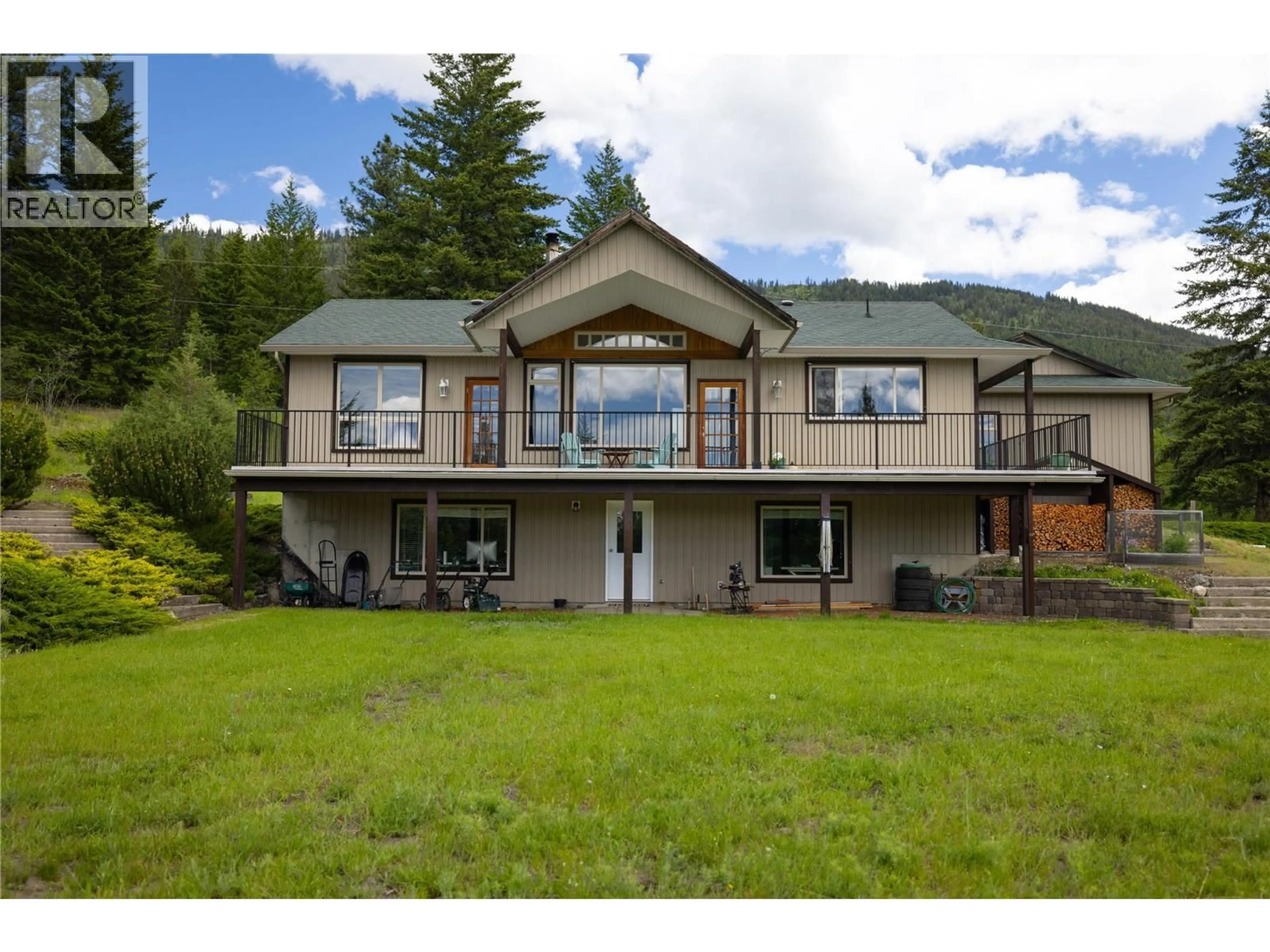 Home with vinyl exterior material, mountain view for 5128 BOLEAN LAKE ROAD, Falkland British Columbia V0E1W0