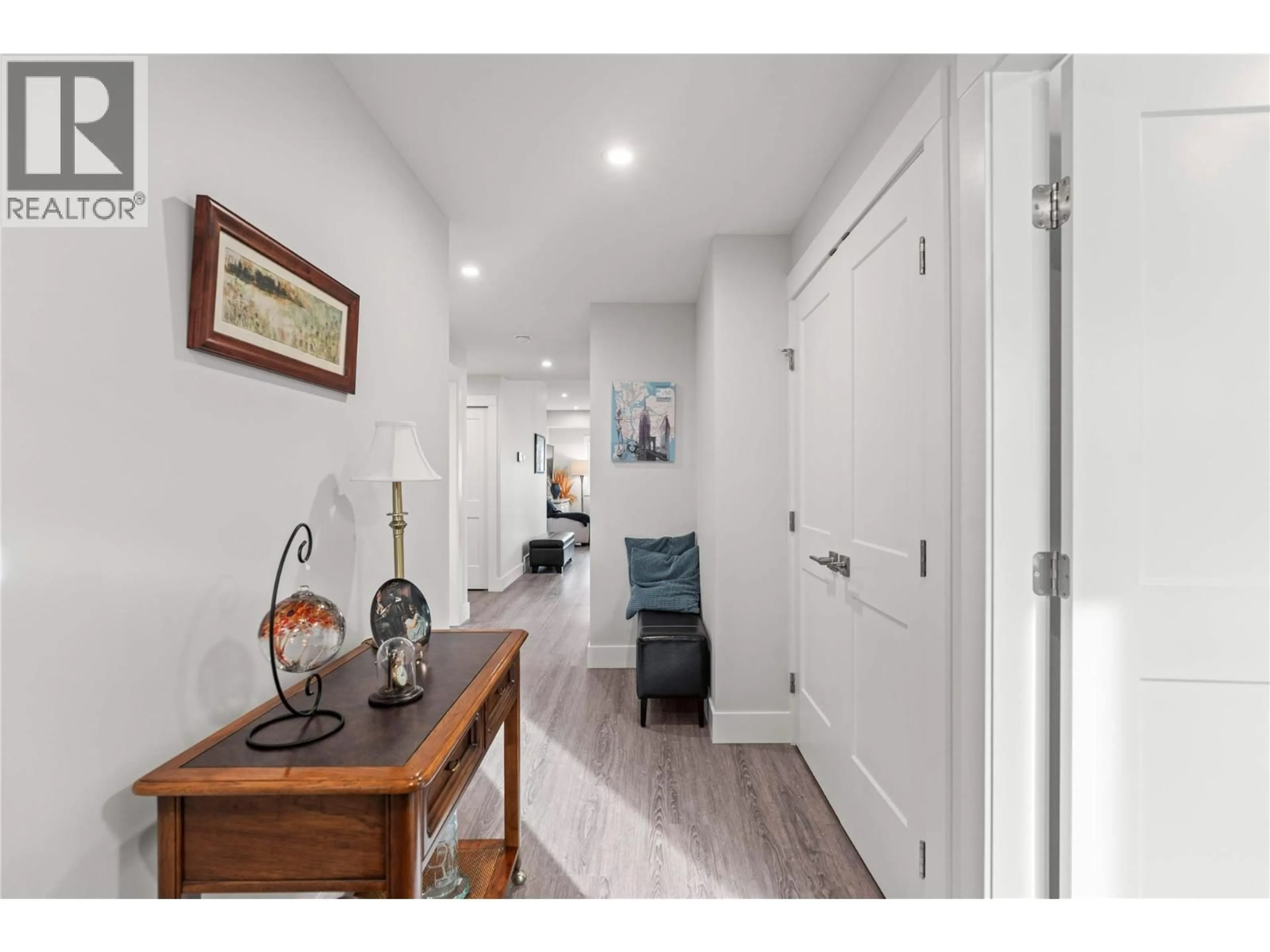 Indoor entryway for 6461 OKANAGAN LANDING ROAD, Vernon British Columbia V1H1M5