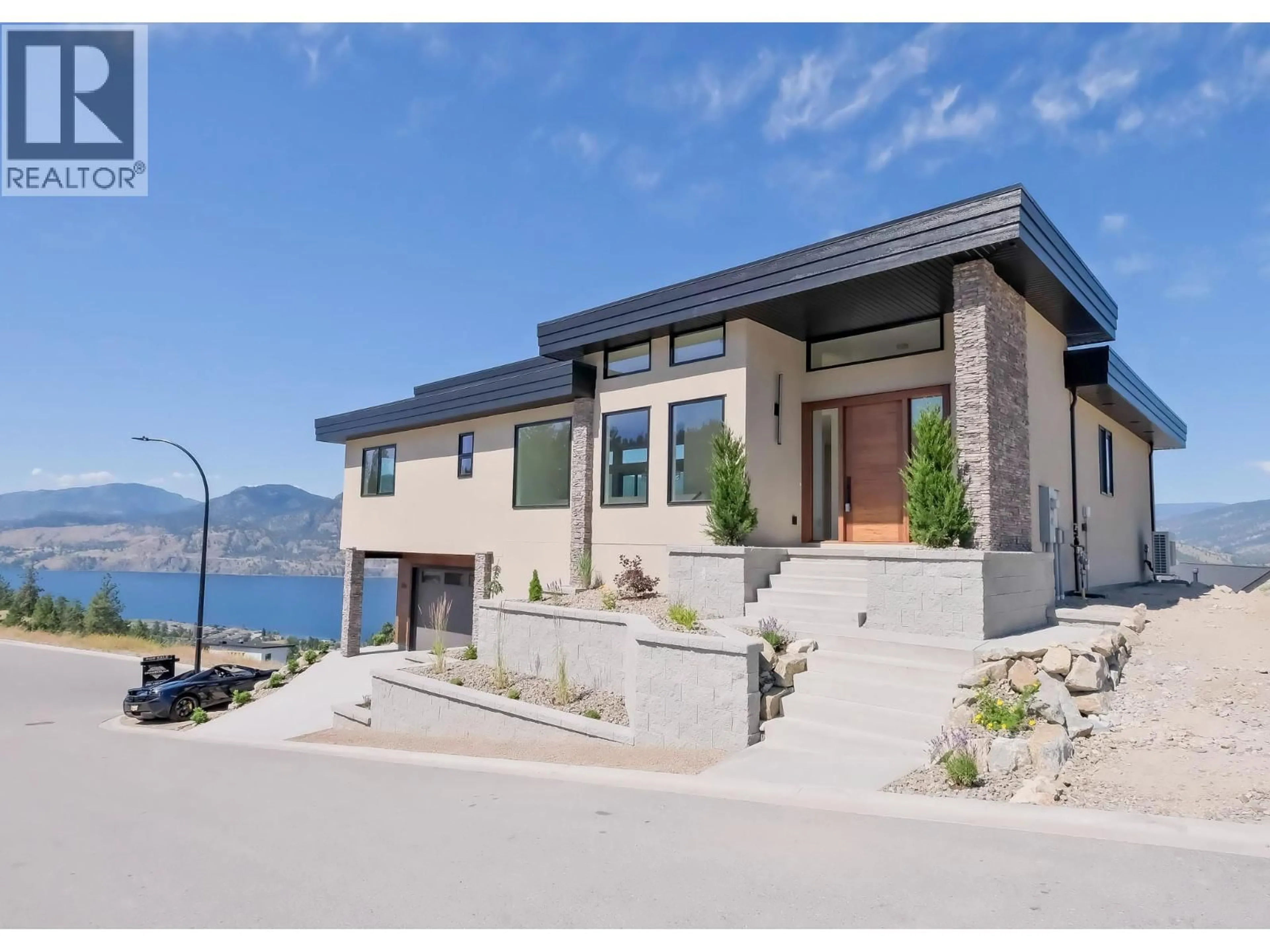 Home with vinyl exterior material, mountain view for 106 - 3331 EVERGREEN DRIVE, Penticton British Columbia V2A0J3