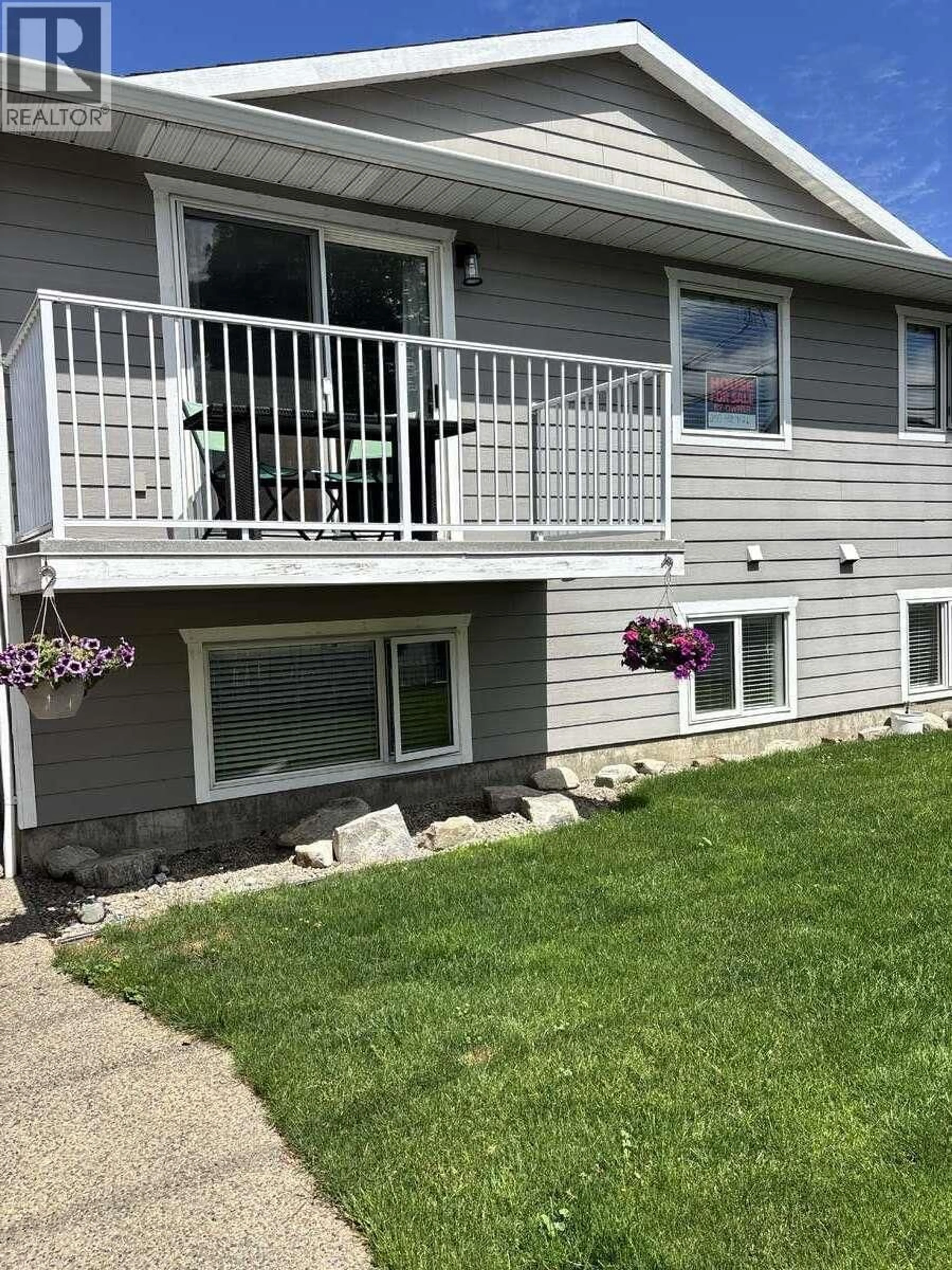 Home with vinyl exterior material, unknown for 453 ALEXANDER AVENUE, Penticton British Columbia V2A1E6