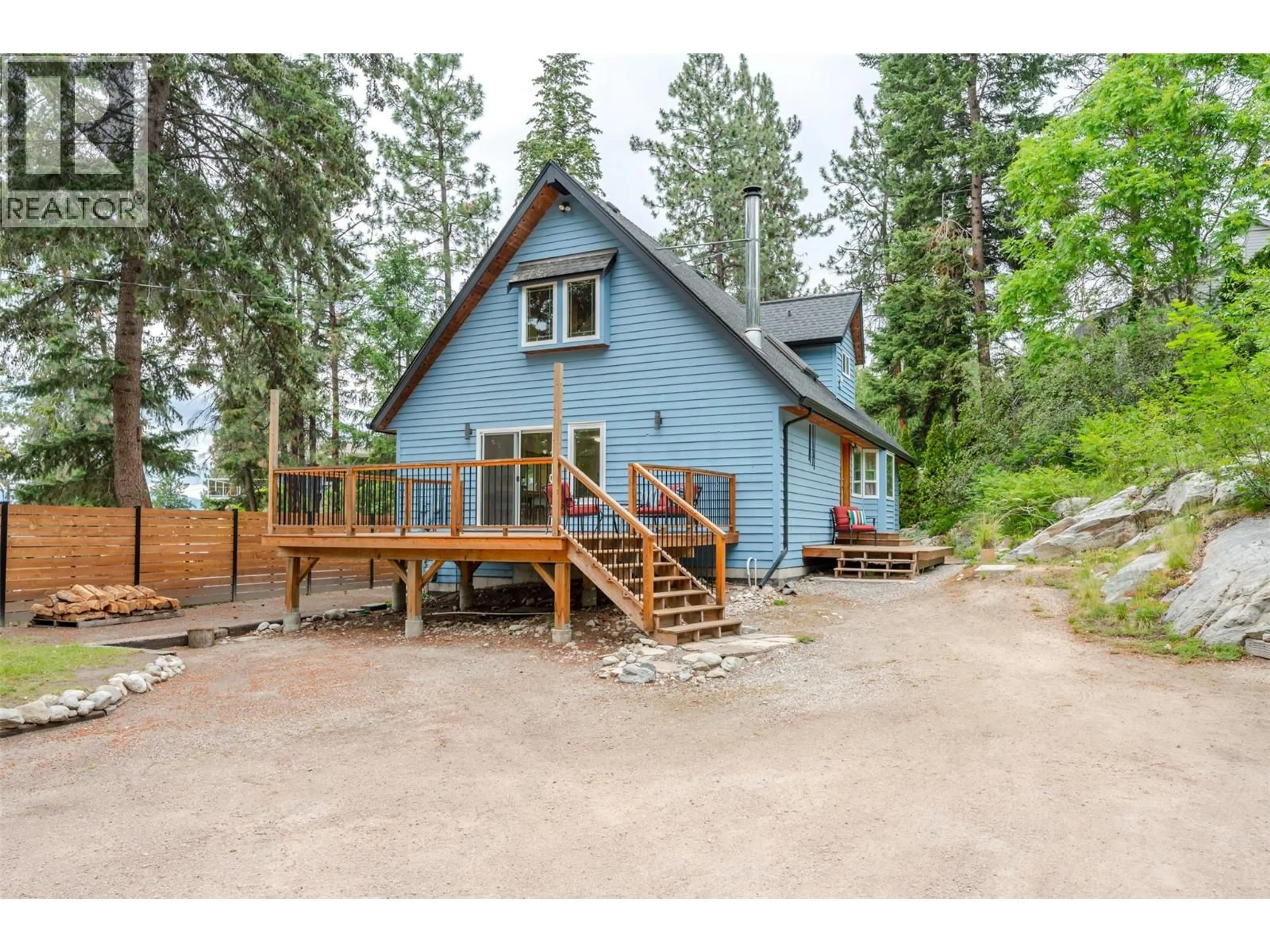 A pic from outside/outdoor area/front of a property/back of a property/a pic from drone, unknown for 3070 DEBECK ROAD, Naramata British Columbia V0H1N1