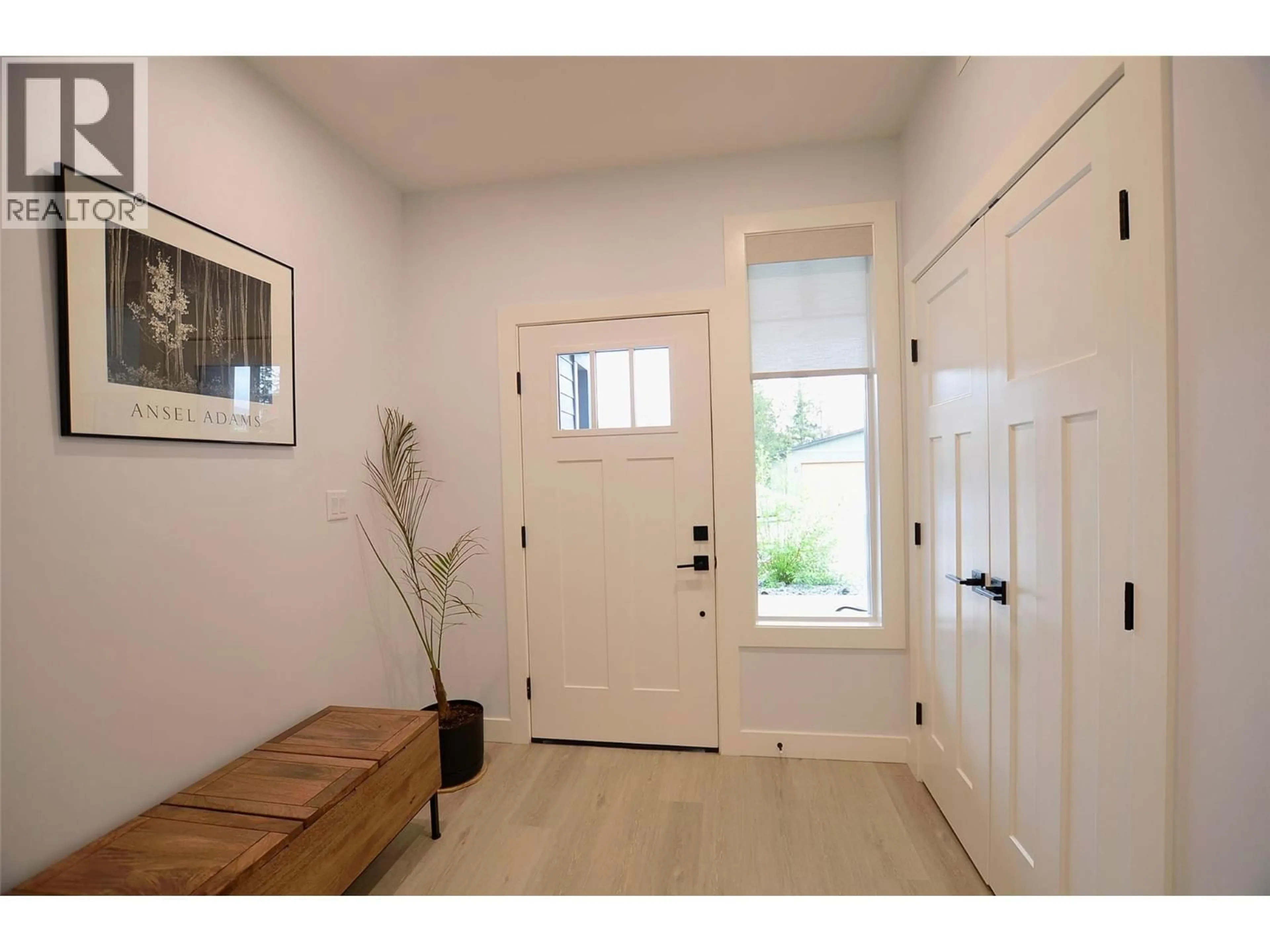 Indoor entryway for 2744 CEDAR RIDGE STREET, Lumby British Columbia V0E2G5