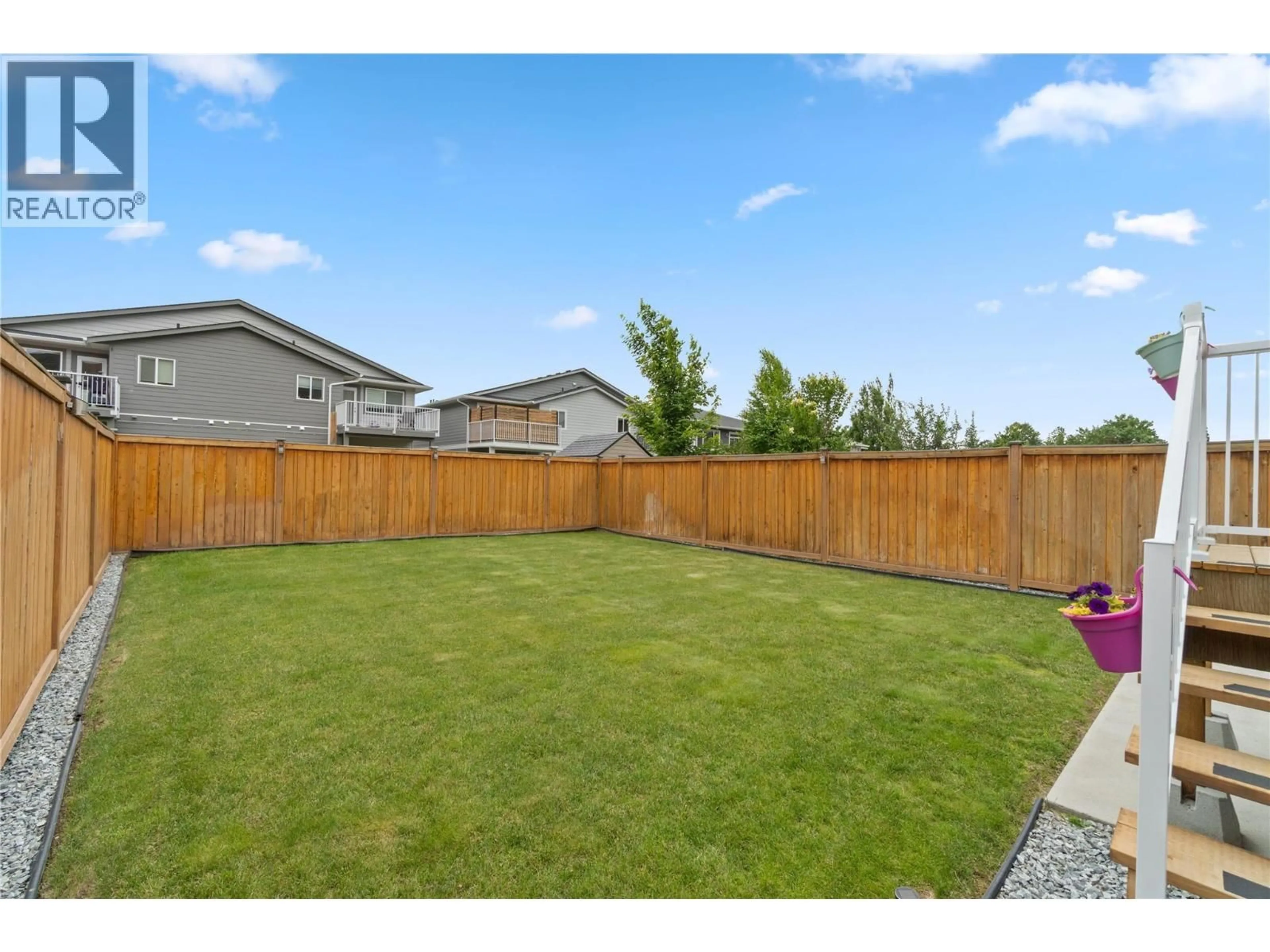Patio, unknown for 2363 PARKCREST AVENUE, Kamloops British Columbia V2B4Y2