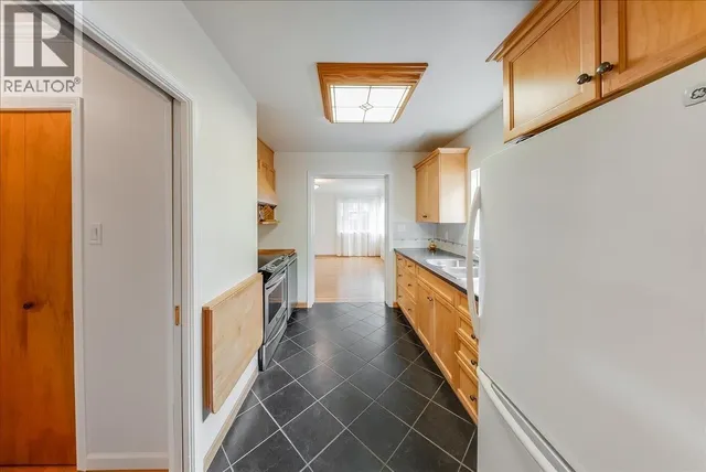 945 THACKERAY STREET, Warfield 5