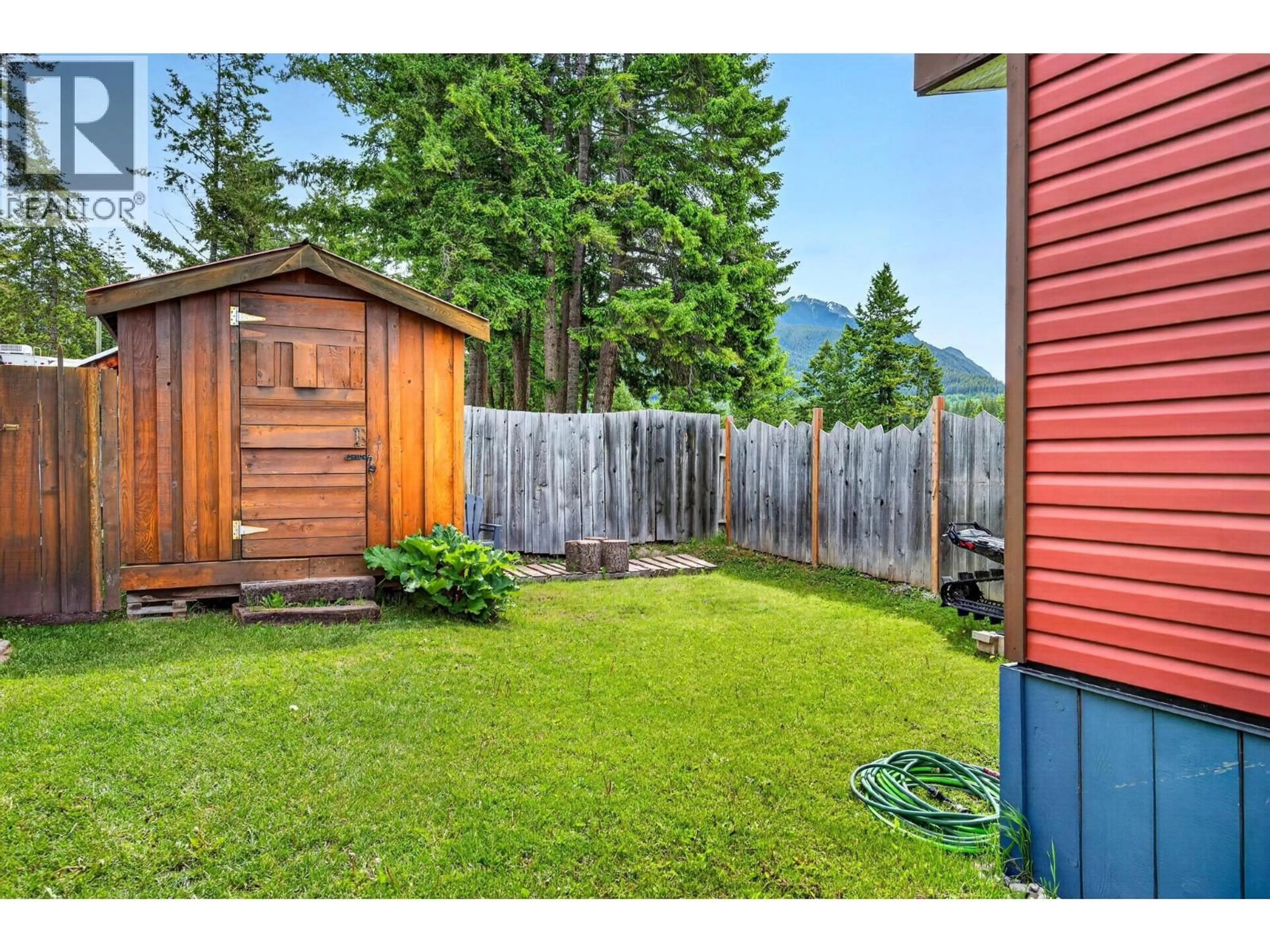 Shed for 17 - 1422 GOLDEN VIEW ROAD, Golden British Columbia V0A1H1