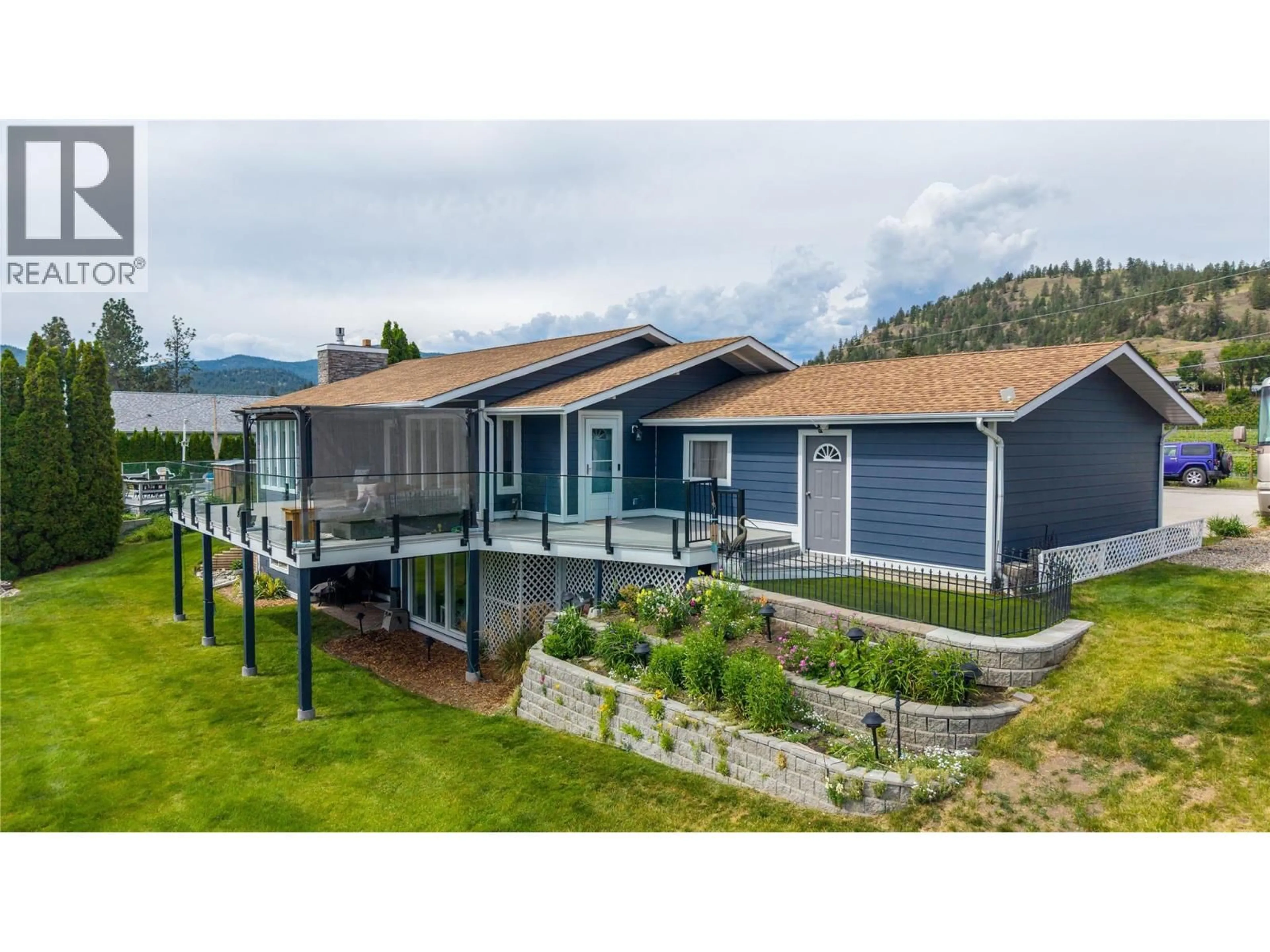 A pic from outside/outdoor area/front of a property/back of a property/a pic from drone, mountain view for 5319 WHITE STREET, Summerland British Columbia V0H1Z7