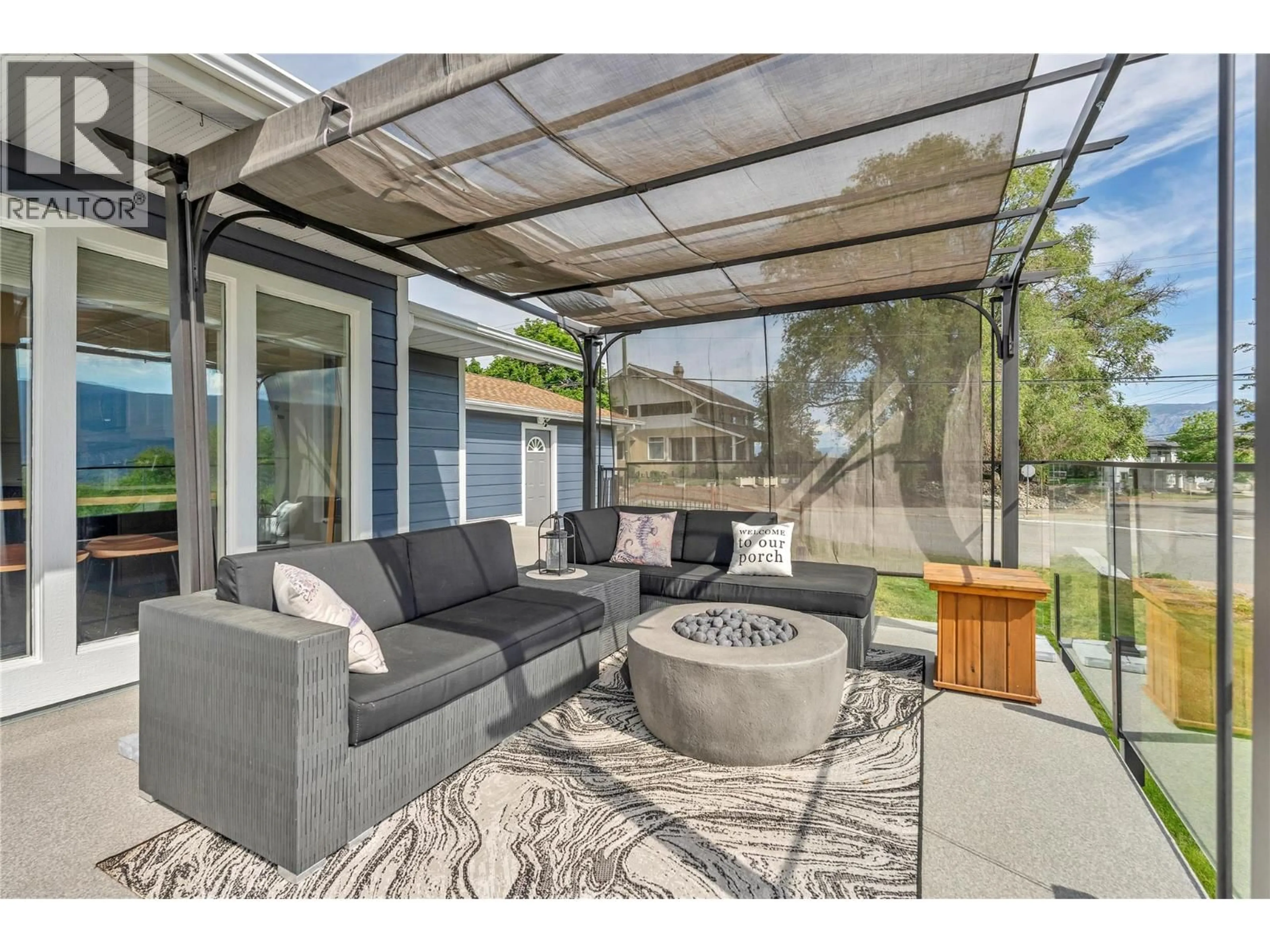 Patio, unknown for 5319 WHITE STREET, Summerland British Columbia V0H1Z7
