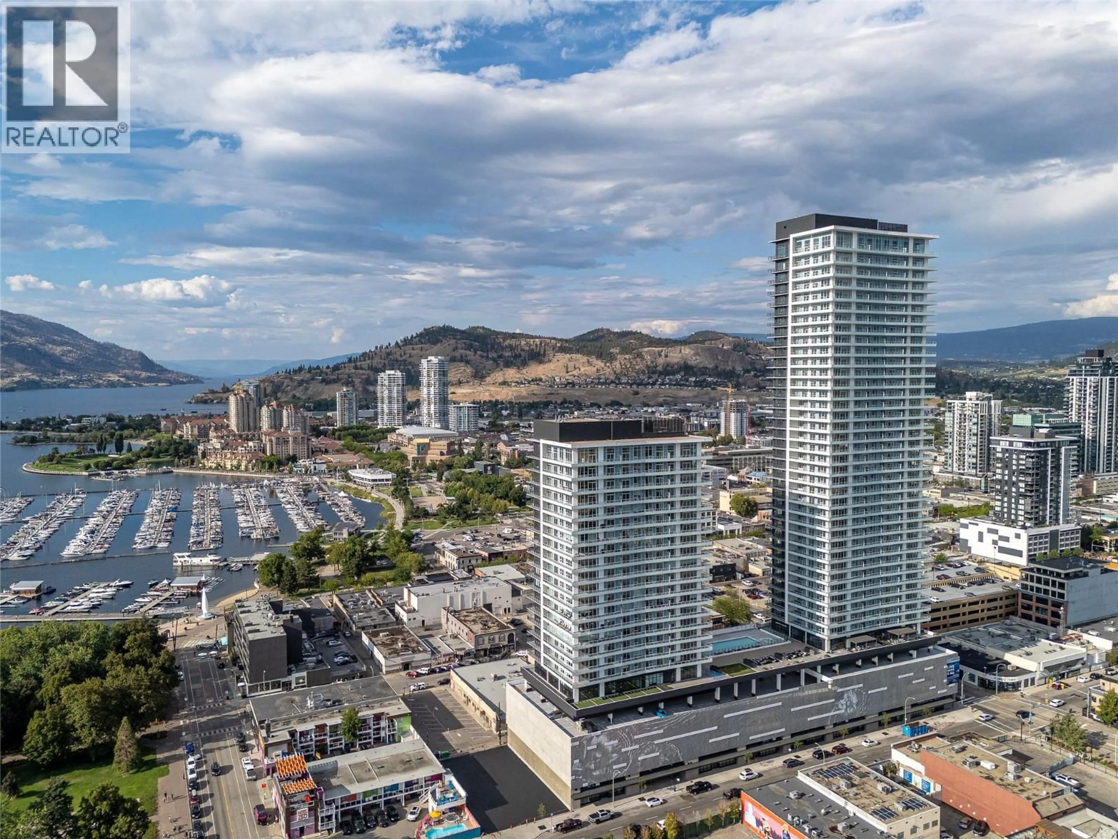 A pic from outside/outdoor area/front of a property/back of a property/a pic from drone, city buildings view from balcony for 2804 - 1626 WATER STREET, Kelowna British Columbia V1Y0N7