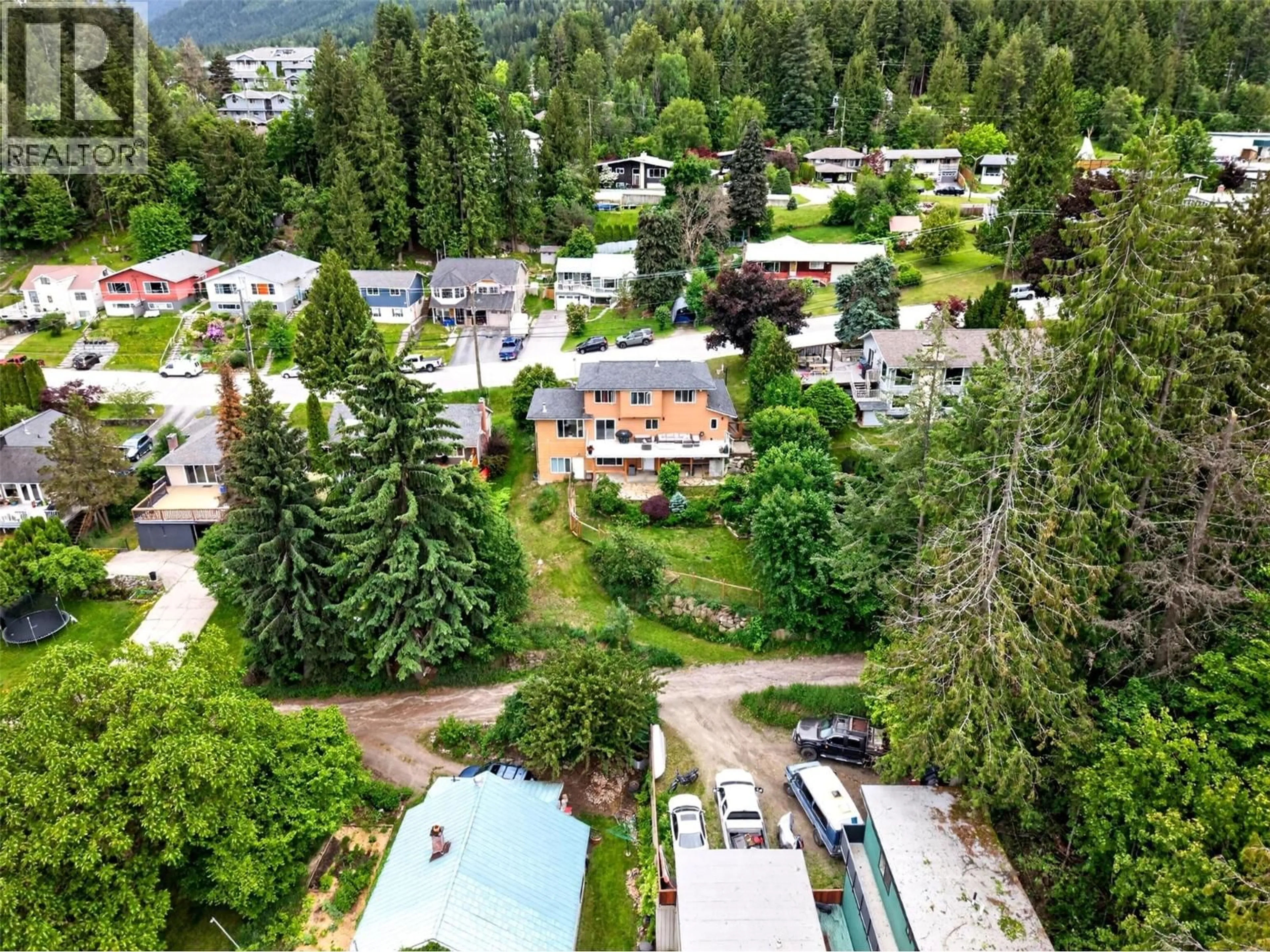 A pic from outside/outdoor area/front of a property/back of a property/a pic from drone, mountain view for 604 INNES STREET WEST, Nelson British Columbia V1L3J3
