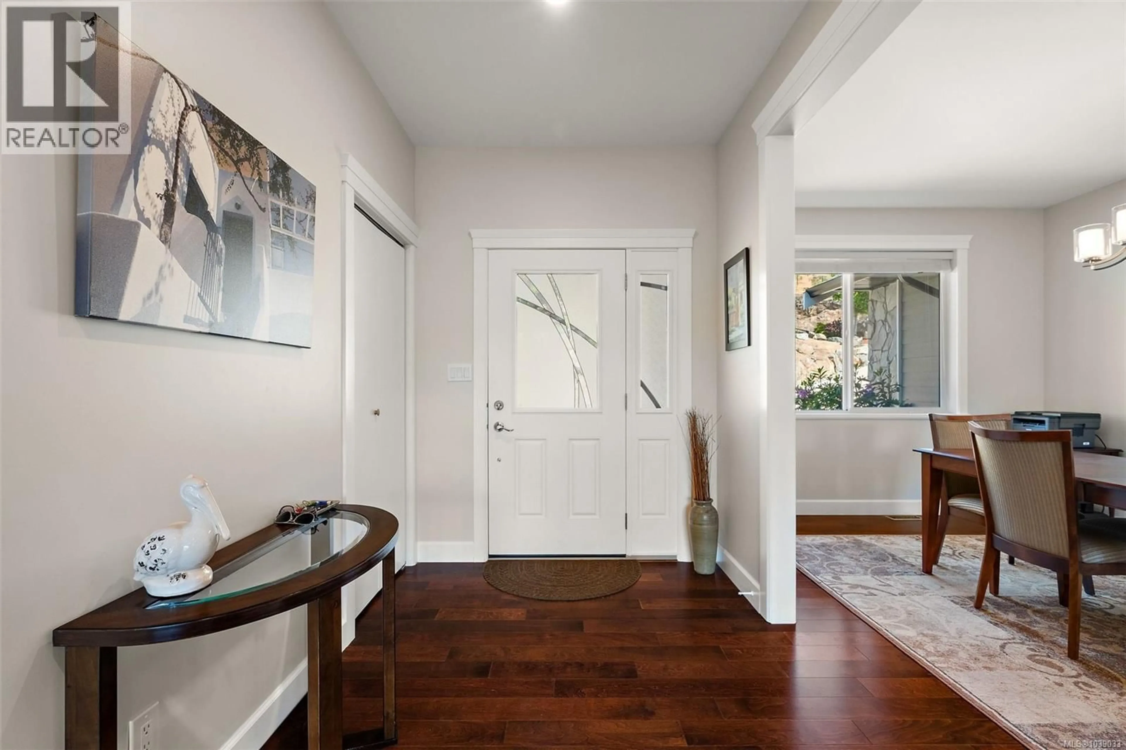 Indoor entryway for 460 PELICAN DRIVE, Colwood British Columbia V9C0A4