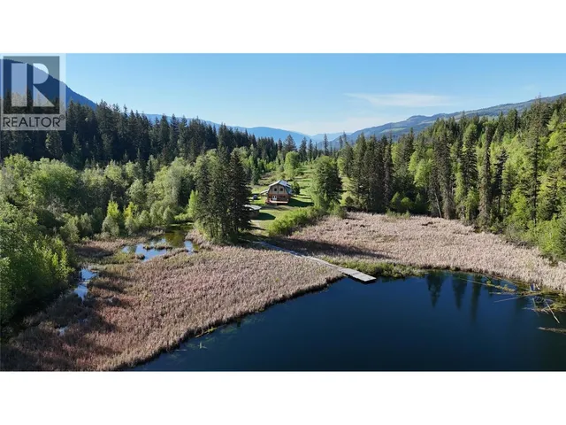 4081 MCNAB ROAD, Little Fort 2