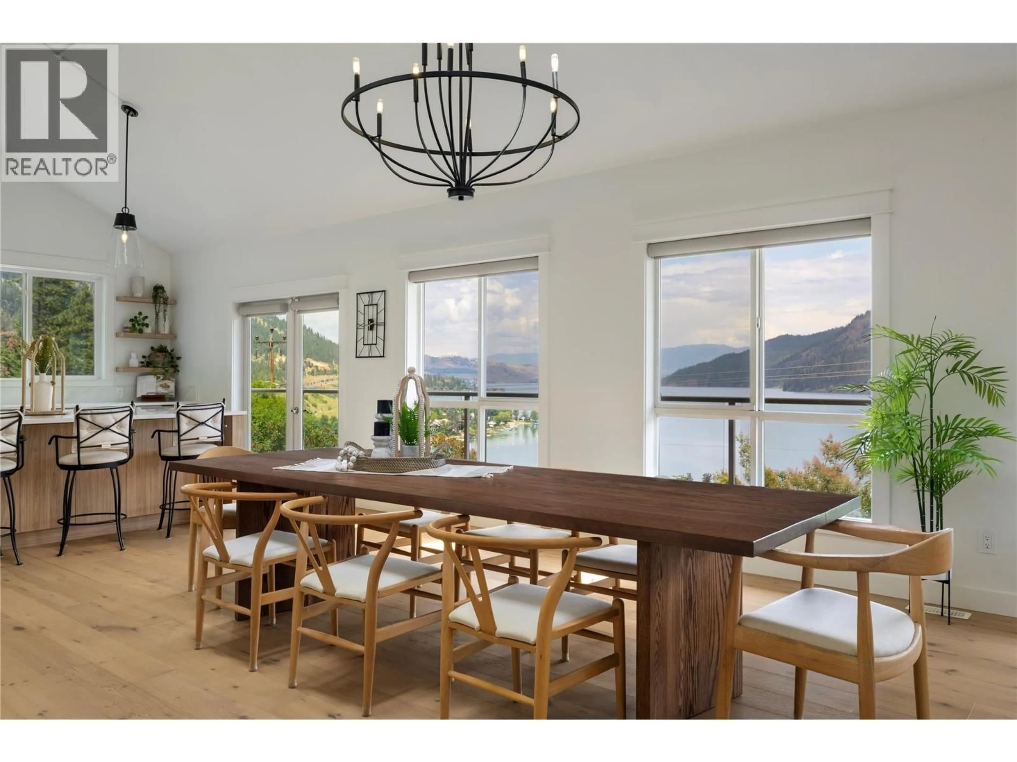 Dining room, wood/laminate floor for 16904 GATZKE ROAD, Lake Country British Columbia V4V2J1