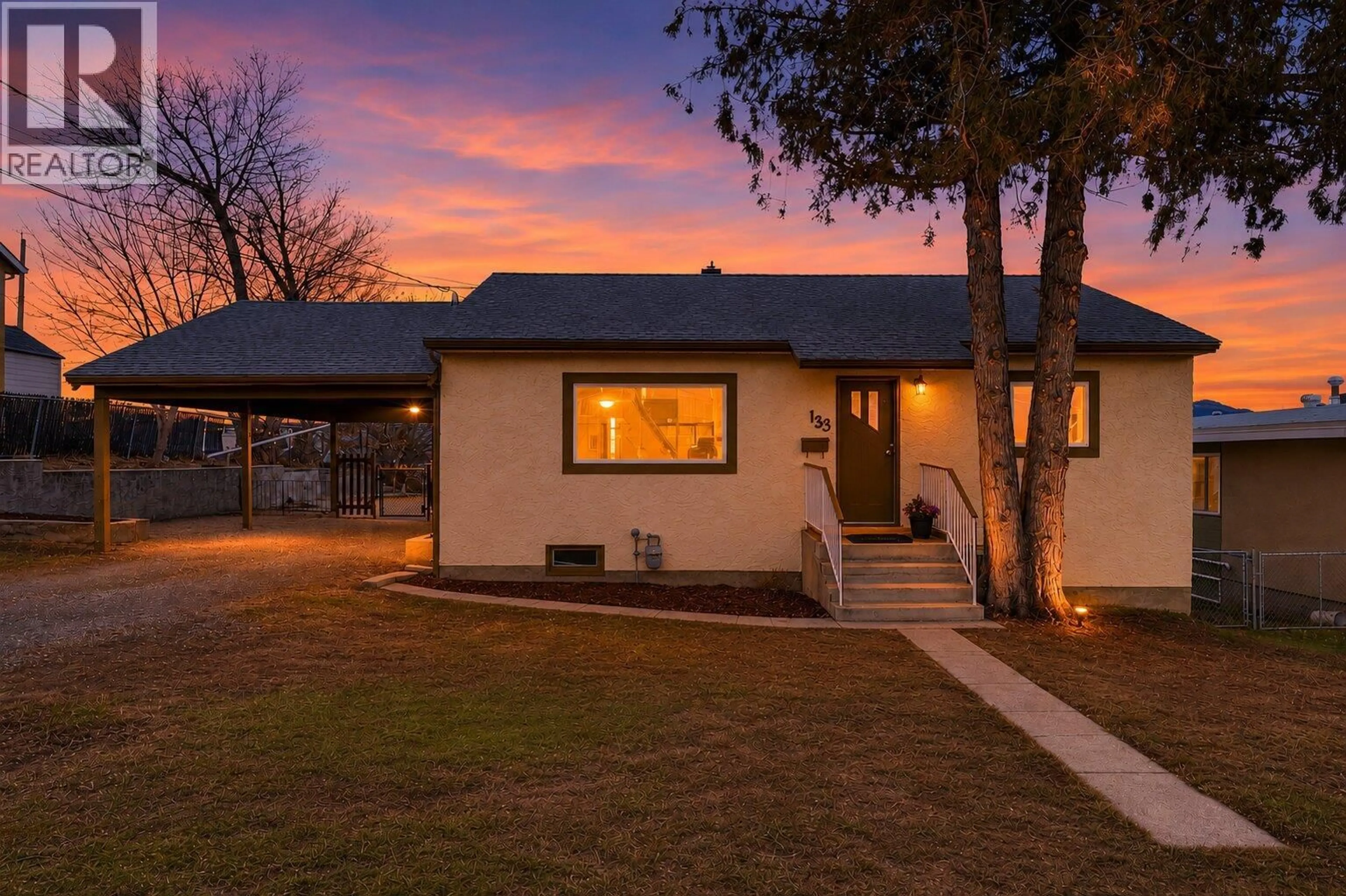 A pic from outside/outdoor area/front of a property/back of a property/a pic from drone, mountain view for 133 CEDAR STREET, Kamloops British Columbia V2B1G2
