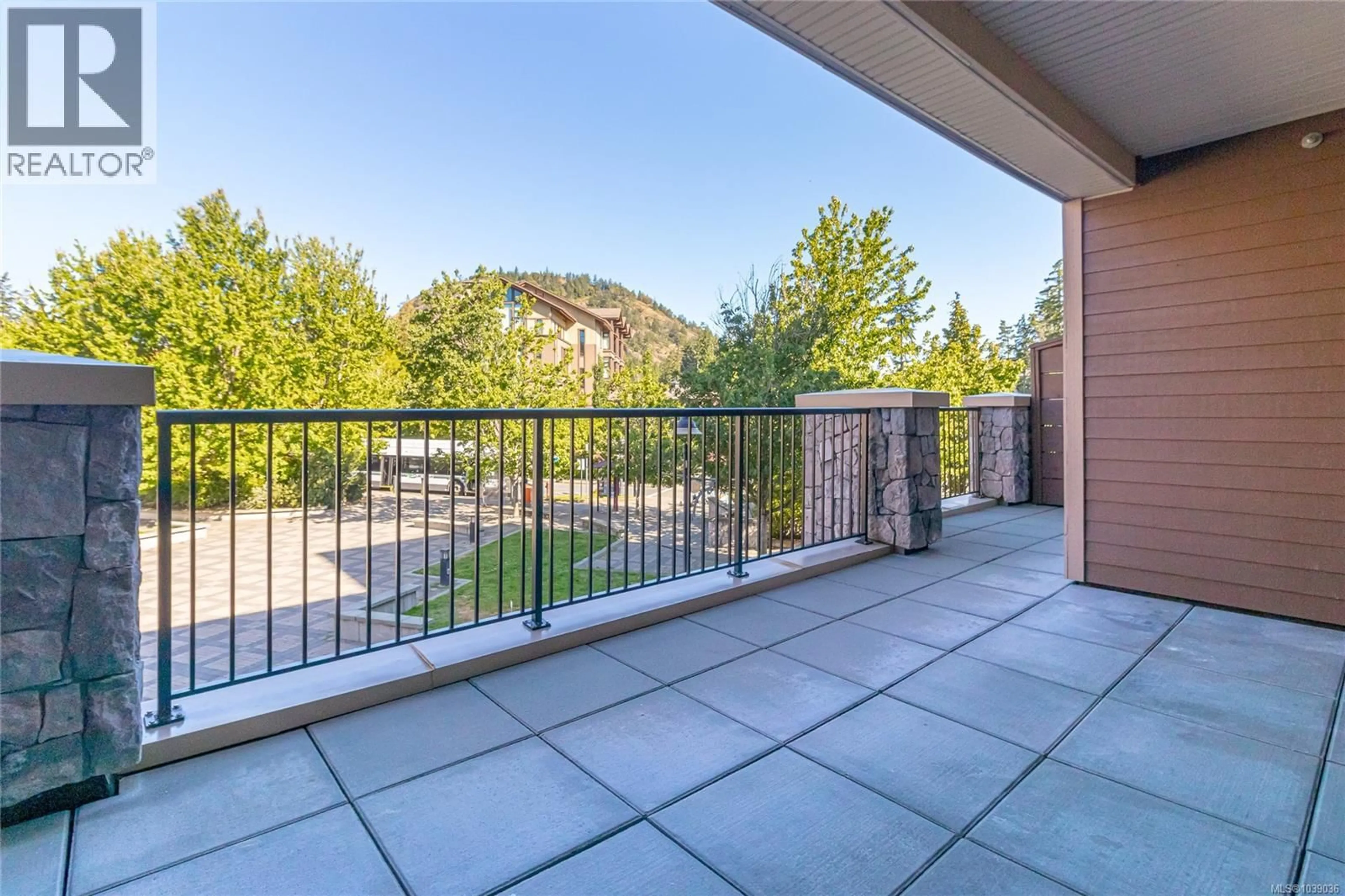 Patio, mountain view for 215 - 1325 BEAR MOUNTAIN PARKWAY, Langford British Columbia V9B6T8