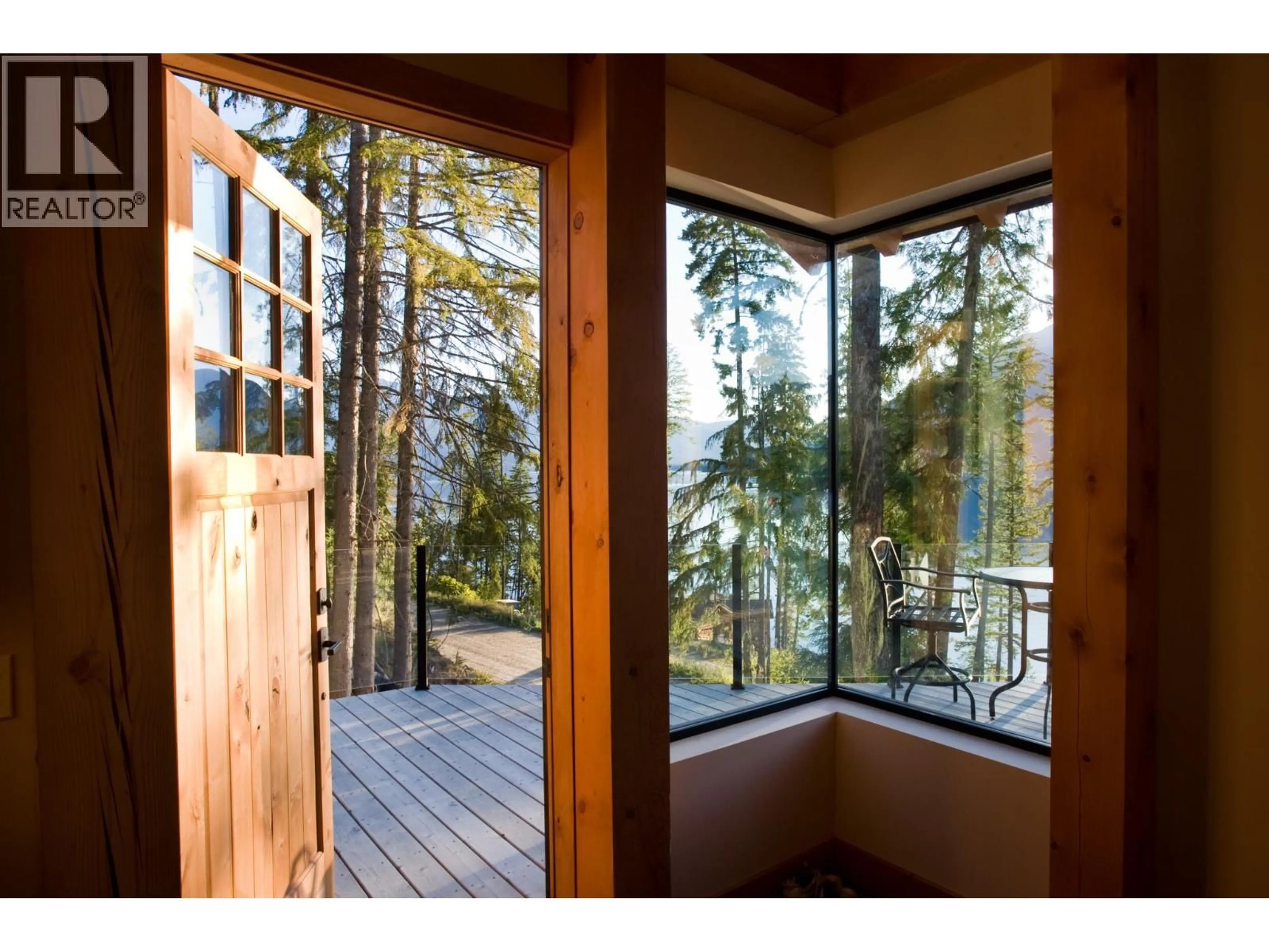 Indoor entryway for 234 WALKERS LANE, Kootenay Bay British Columbia V0B1X0