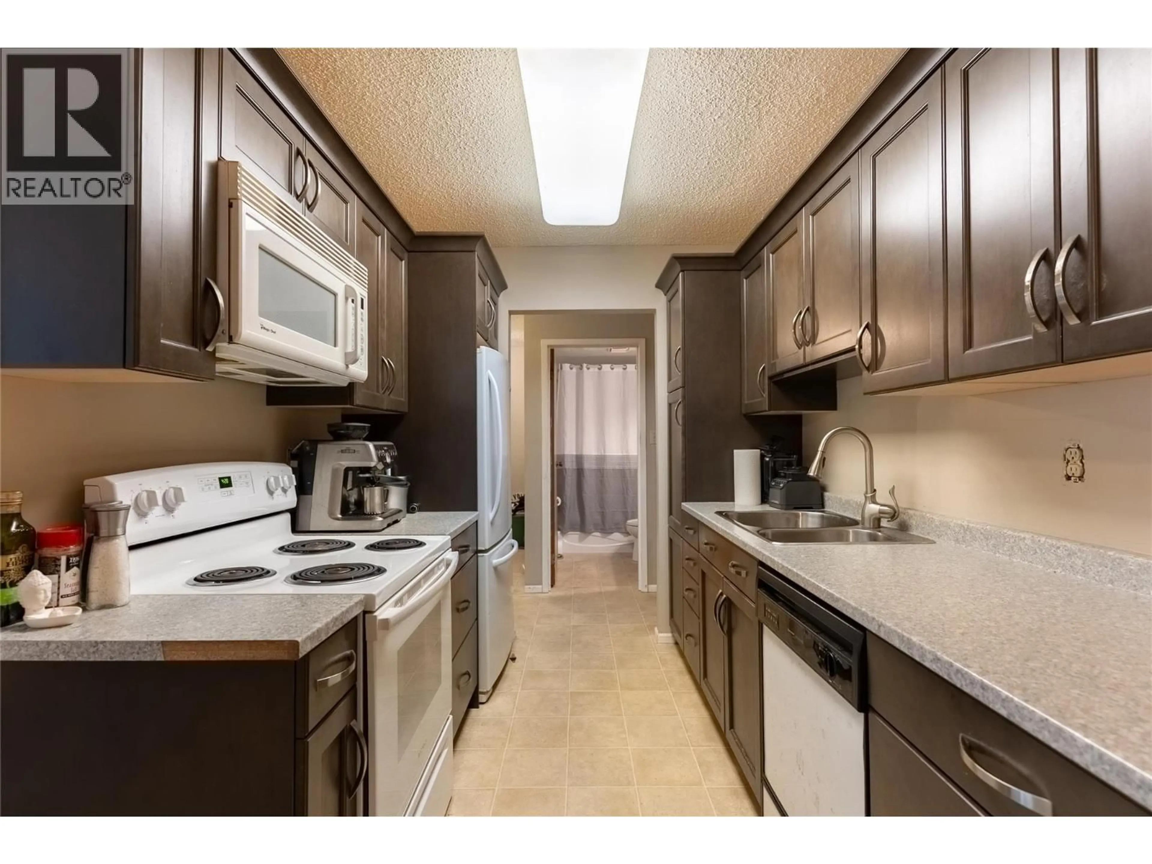 Standard kitchen, unknown for 101 - 279 ALDER DRIVE, Logan Lake British Columbia V0K1W0