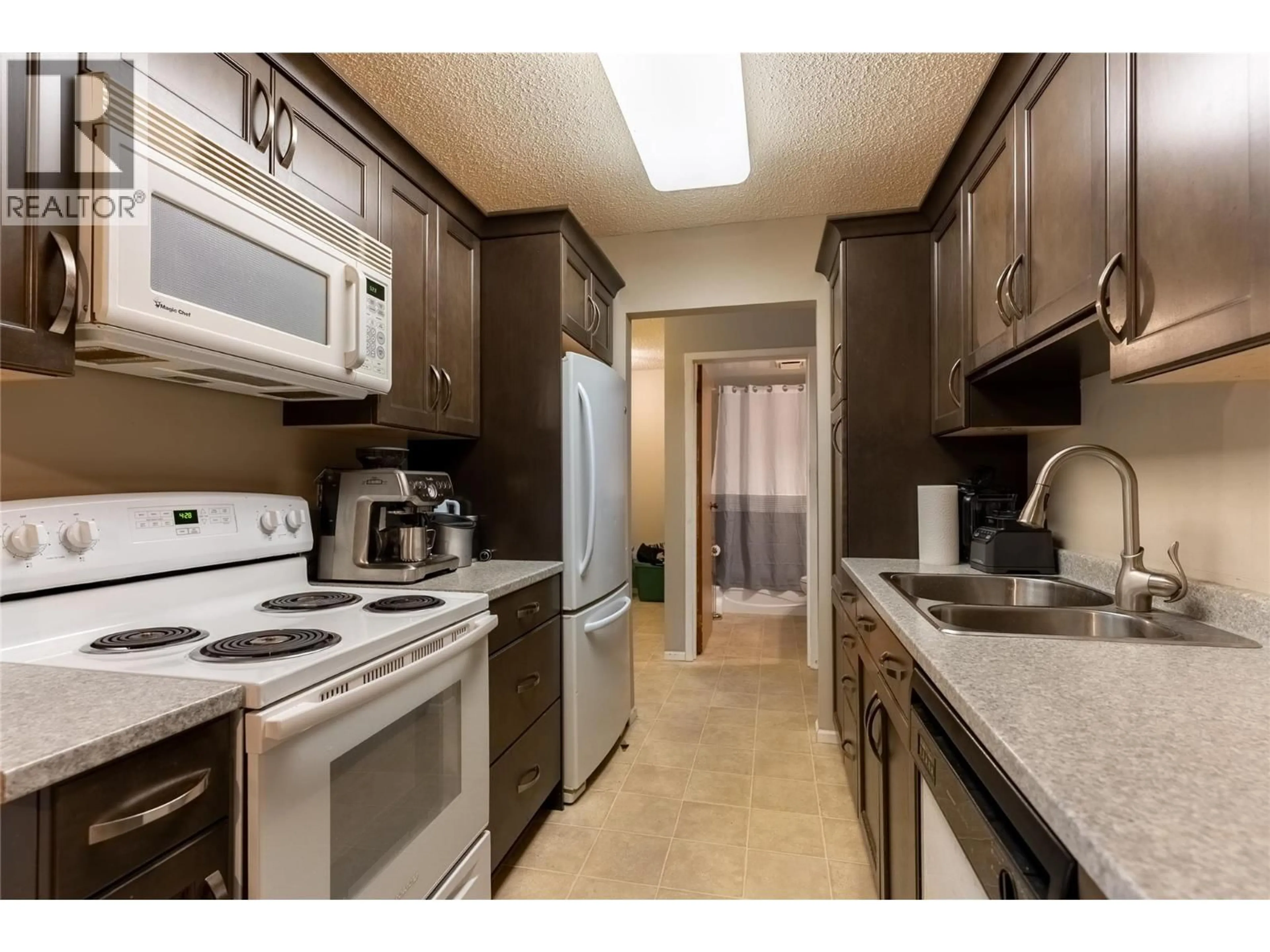 Standard kitchen, unknown for 101 - 279 ALDER DRIVE, Logan Lake British Columbia V0K1W0