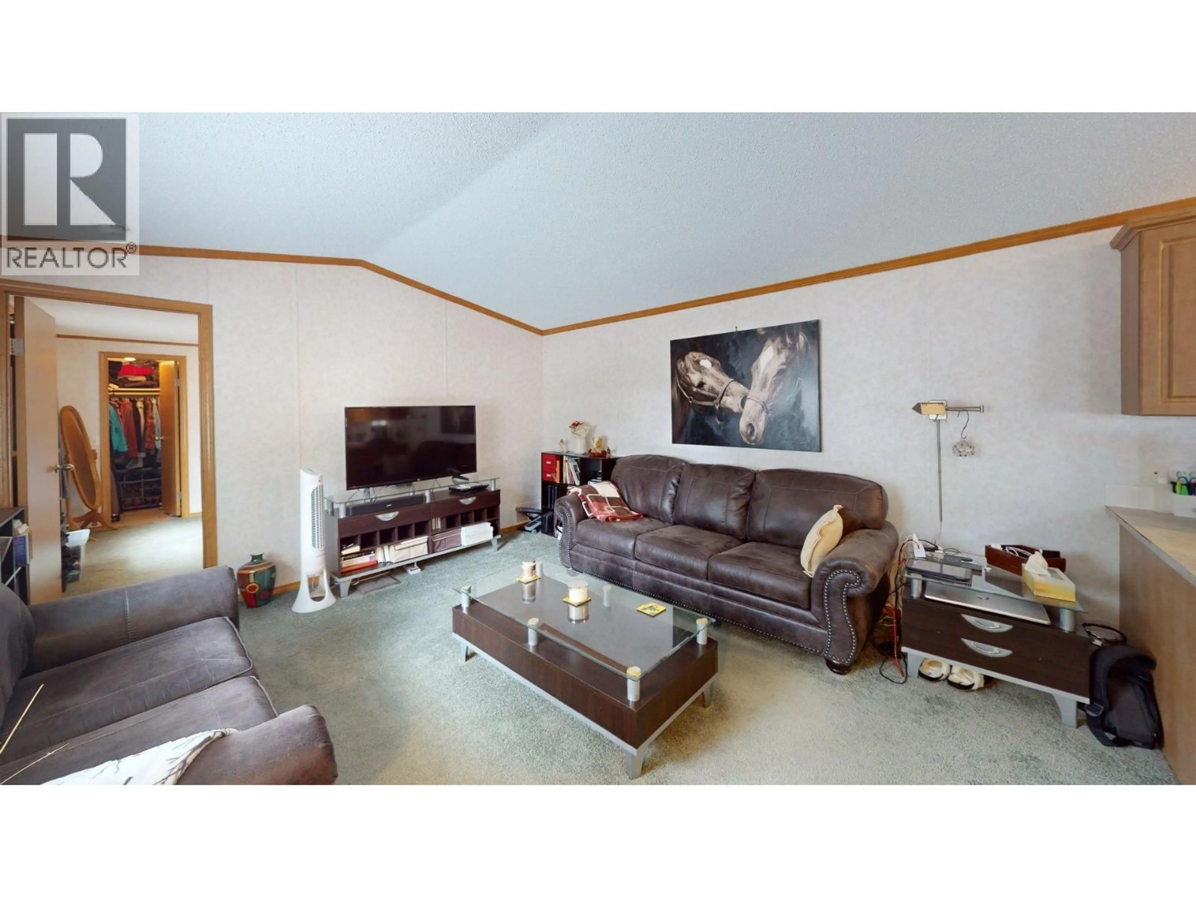 Living room with furniture, unknown for 82B - 500 16TH AVENUE, Genelle British Columbia V0G1G0