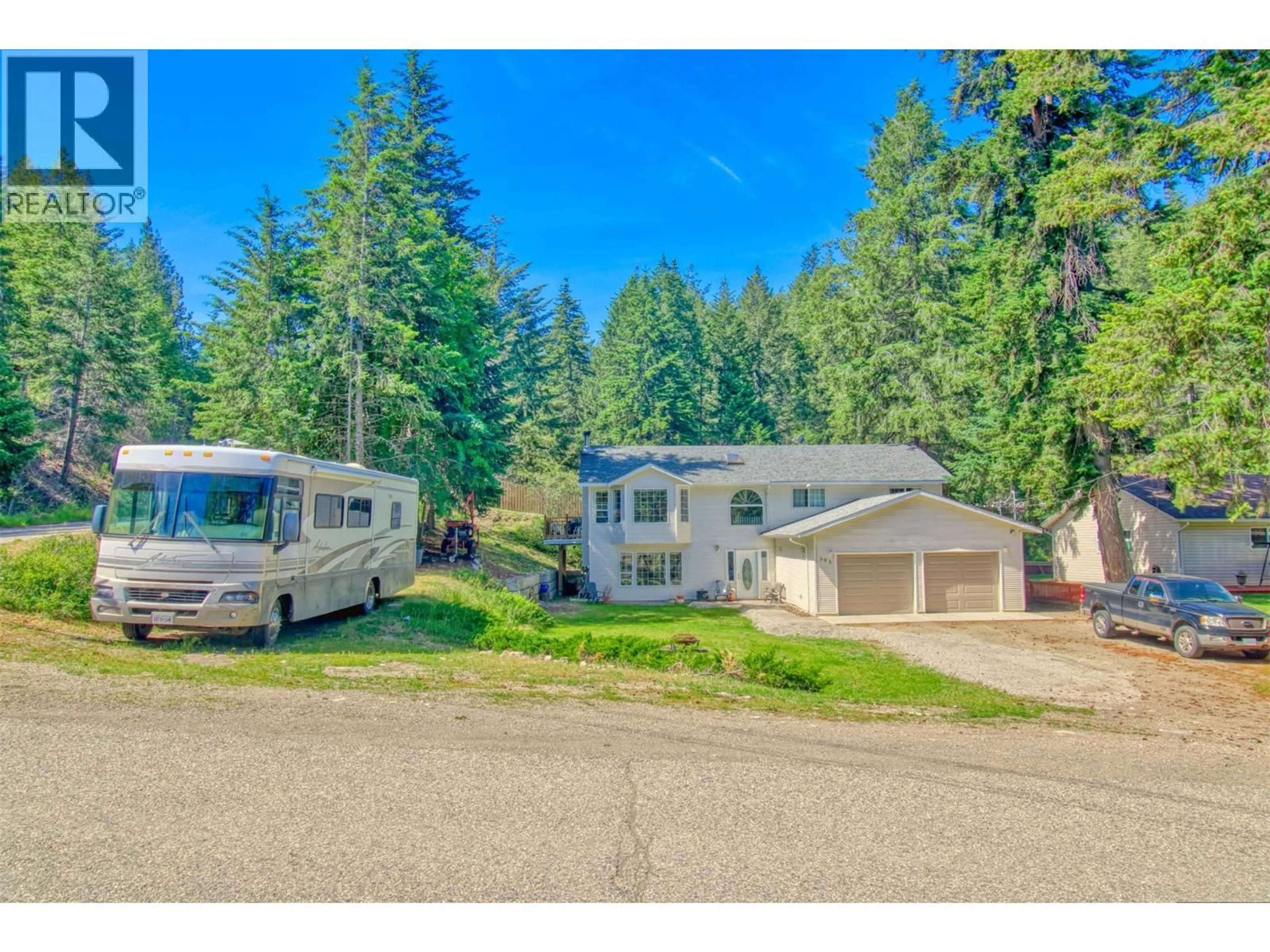 A pic from outside/outdoor area/front of a property/back of a property/a pic from drone, unknown for 393 NORTHERN VIEW DRIVE, Vernon British Columbia V1H2C3