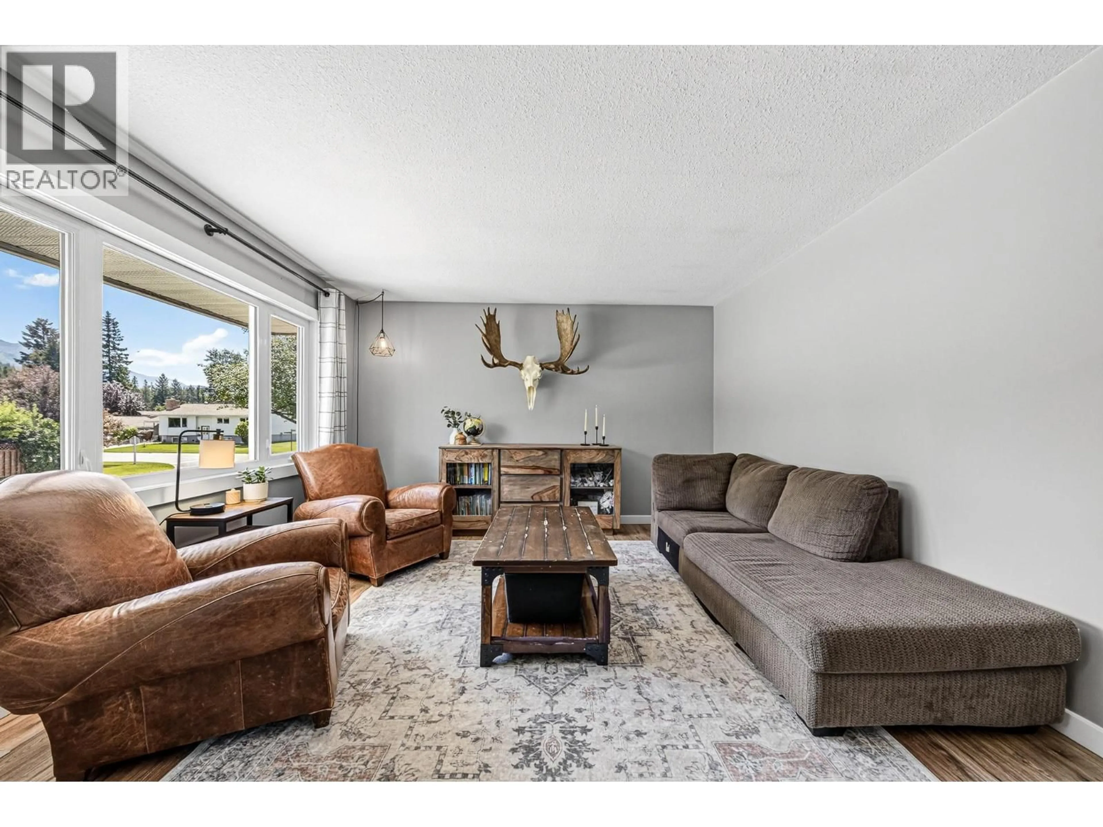Living room with furniture, unknown for 471 ENGELMANN SPRUCE DRIVE, Sparwood British Columbia V0B2G0