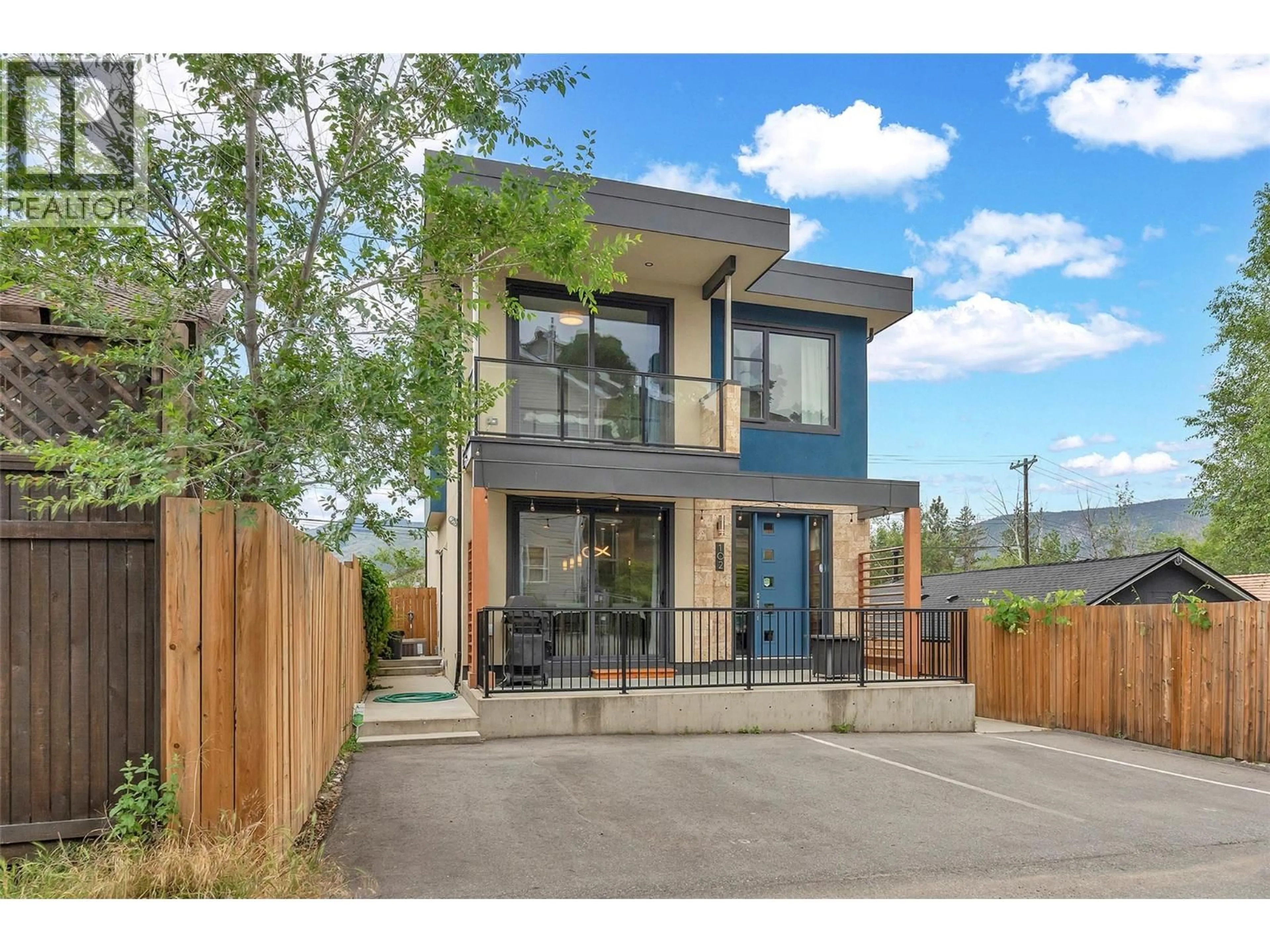 Home with brick exterior material, street for 102 - 436 PICKERING STREET, Penticton British Columbia V2A4H2