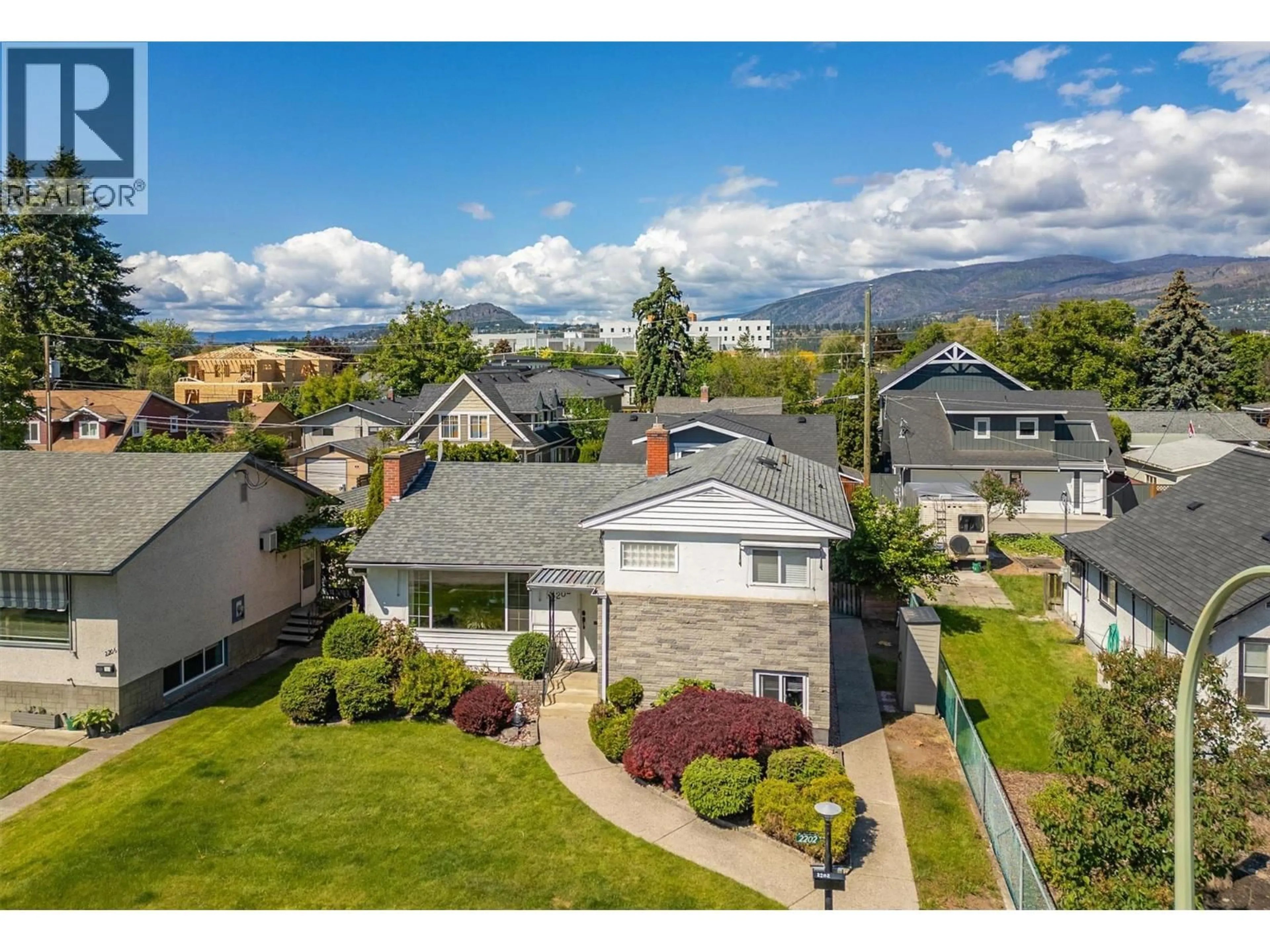 A pic from outside/outdoor area/front of a property/back of a property/a pic from drone, mountain view for 2202 ABERDEEN STREET, Kelowna British Columbia V1Y2T4