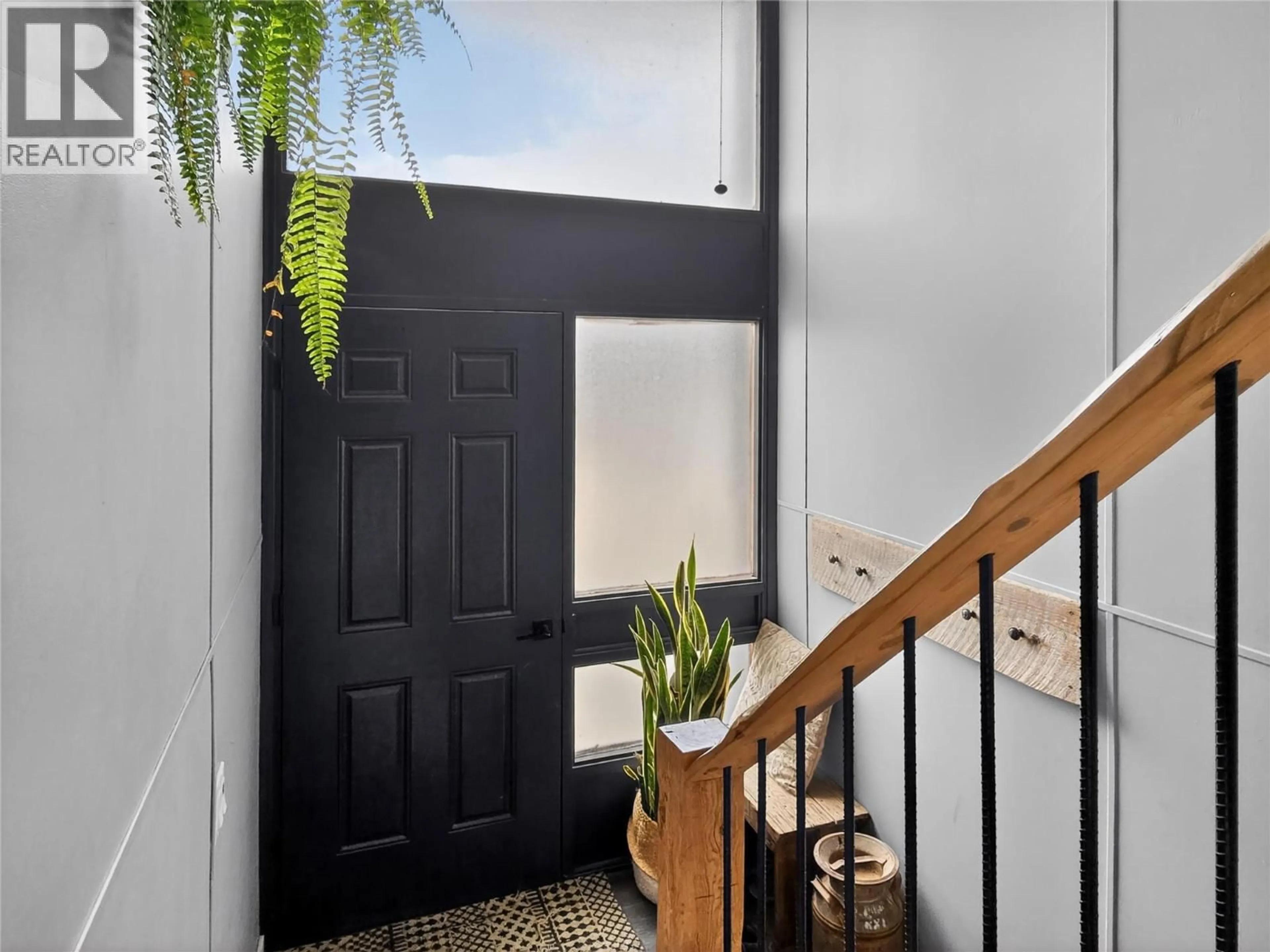 Indoor entryway for 1497 WATSON LARSON ROAD, Kamloops British Columbia V2C6Y1