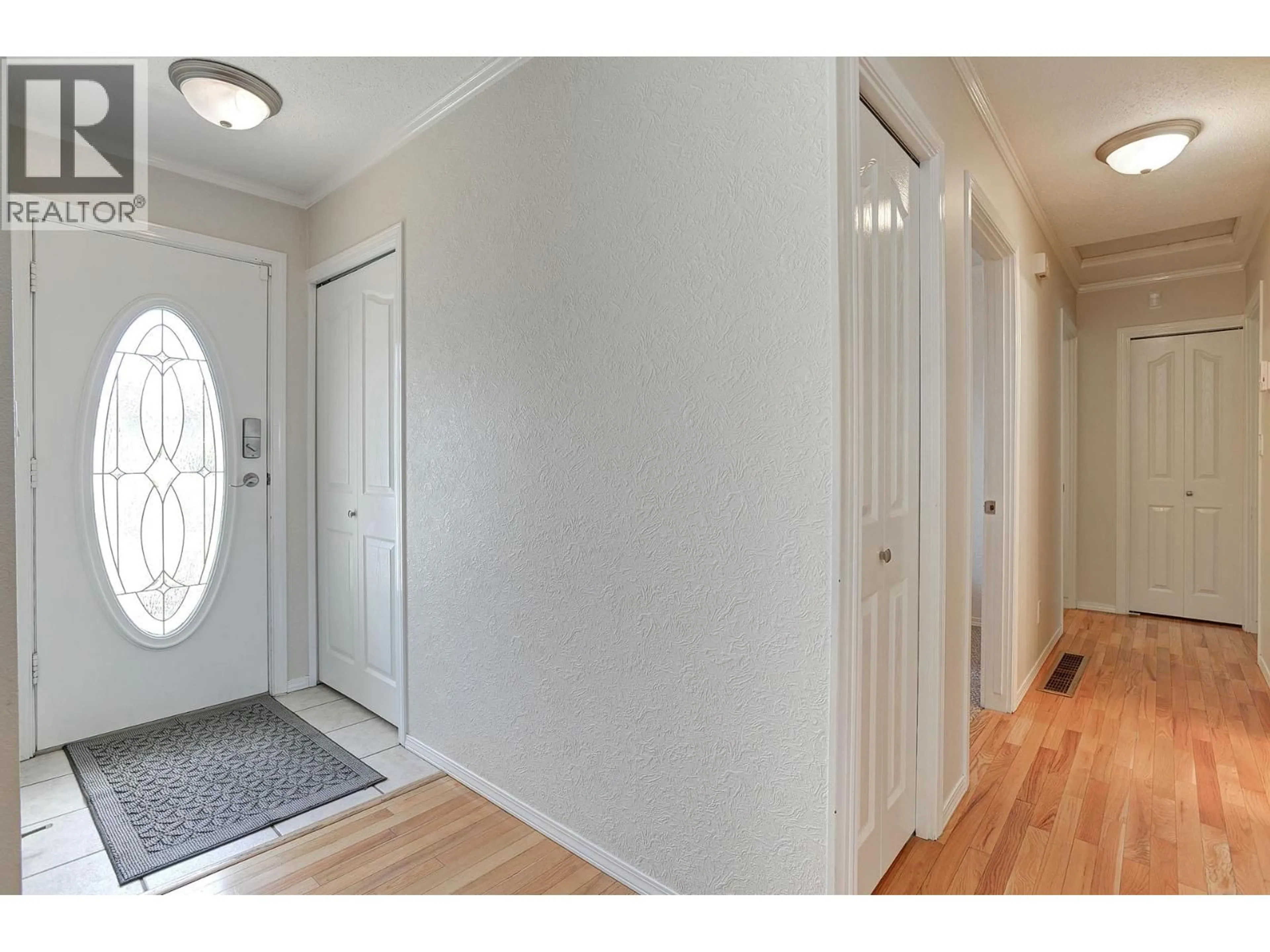 Indoor entryway for 660 VALDES DRIVE, Kamloops British Columbia V2B5J2
