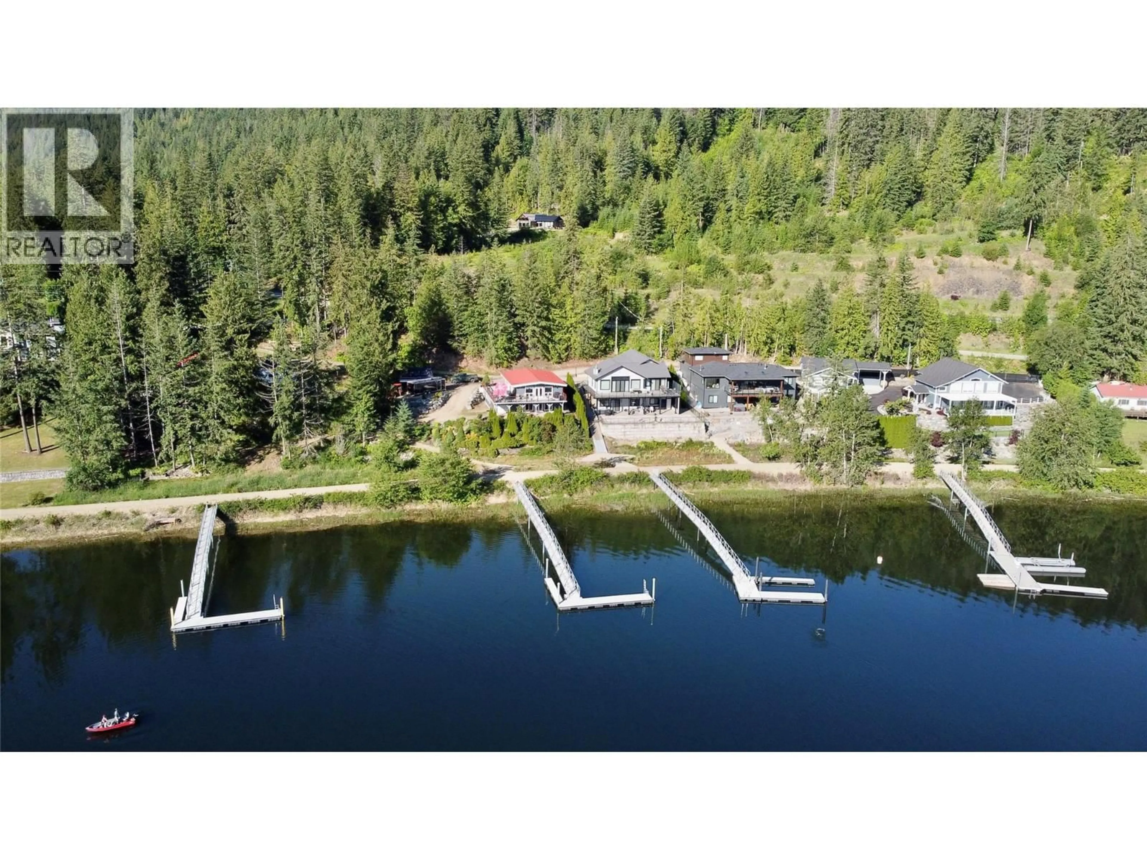 A pic from outside/outdoor area/front of a property/back of a property/a pic from drone, water/lake/river/ocean view for 417 OLD SPALLUMCHEEN ROAD, Sicamous British Columbia V0E2V3