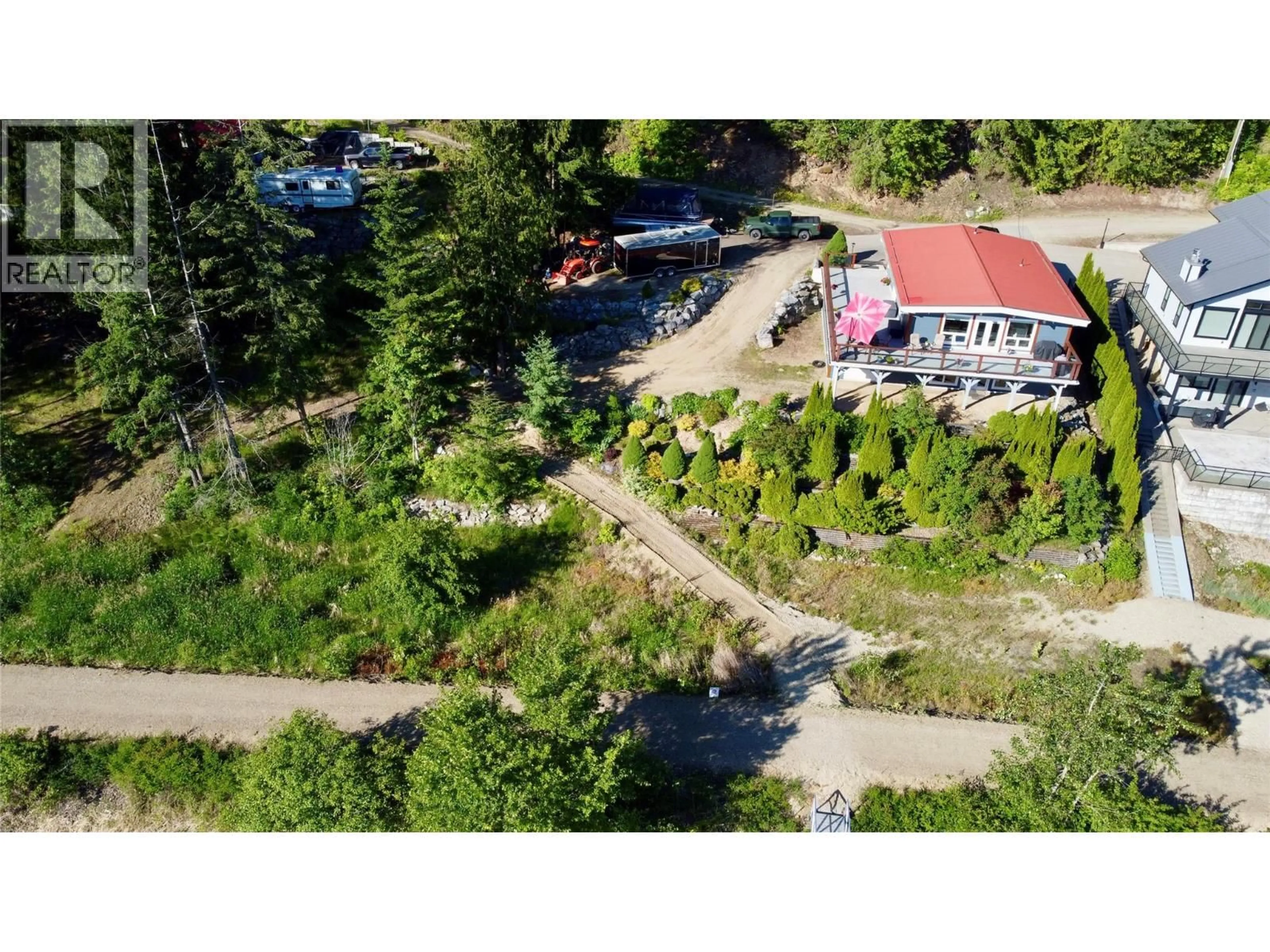 A pic from outside/outdoor area/front of a property/back of a property/a pic from drone, unknown for 417 OLD SPALLUMCHEEN ROAD, Sicamous British Columbia V0E2V3