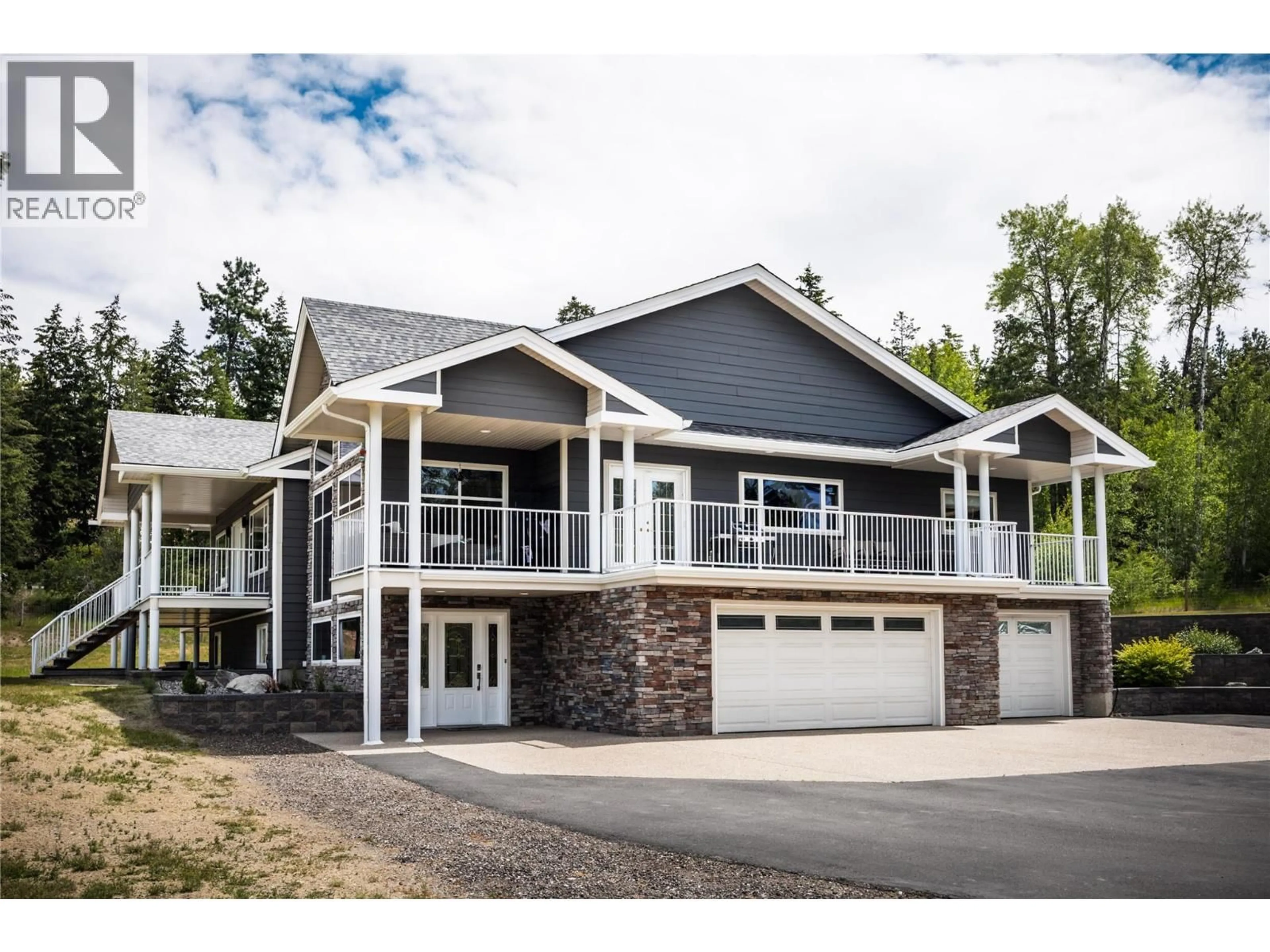 Home with vinyl exterior material, unknown for 4430 JUNE SPRINGS ROAD, Kelowna British Columbia V1W4C8