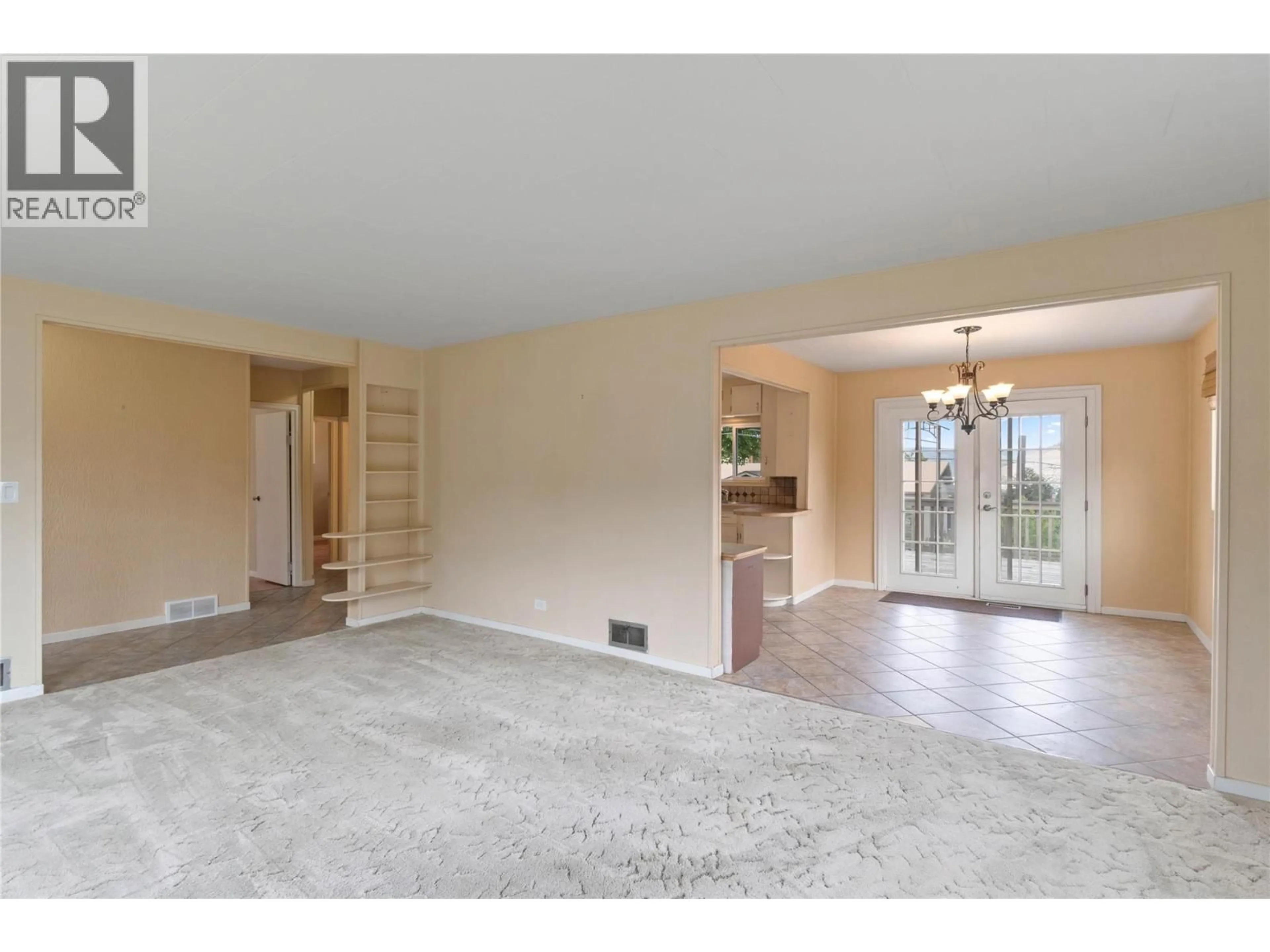 Unknown for 592 MUNRO STREET, Kamloops British Columbia V2C3E4