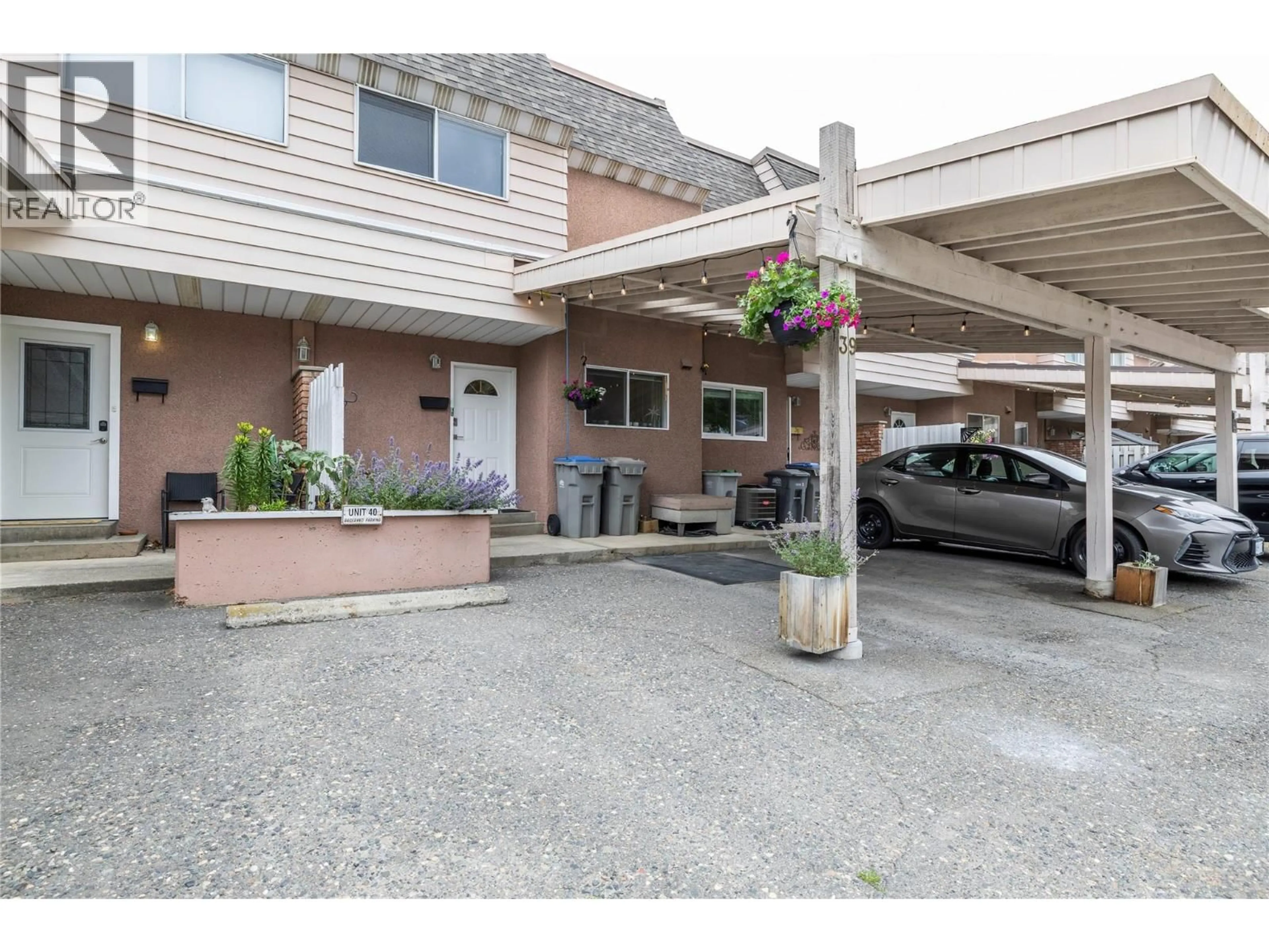 Patio, street for 39 - 1980 GLENWOOD DRIVE, Kamloops British Columbia V2C4G4