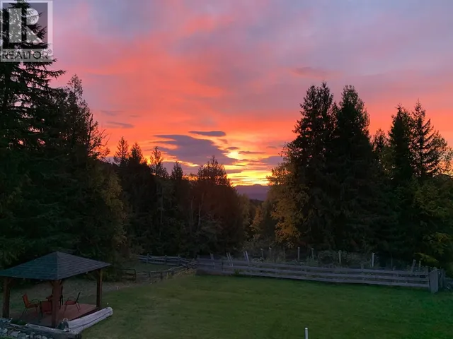 296 TRINITY VALLEY ROAD, Lumby 5