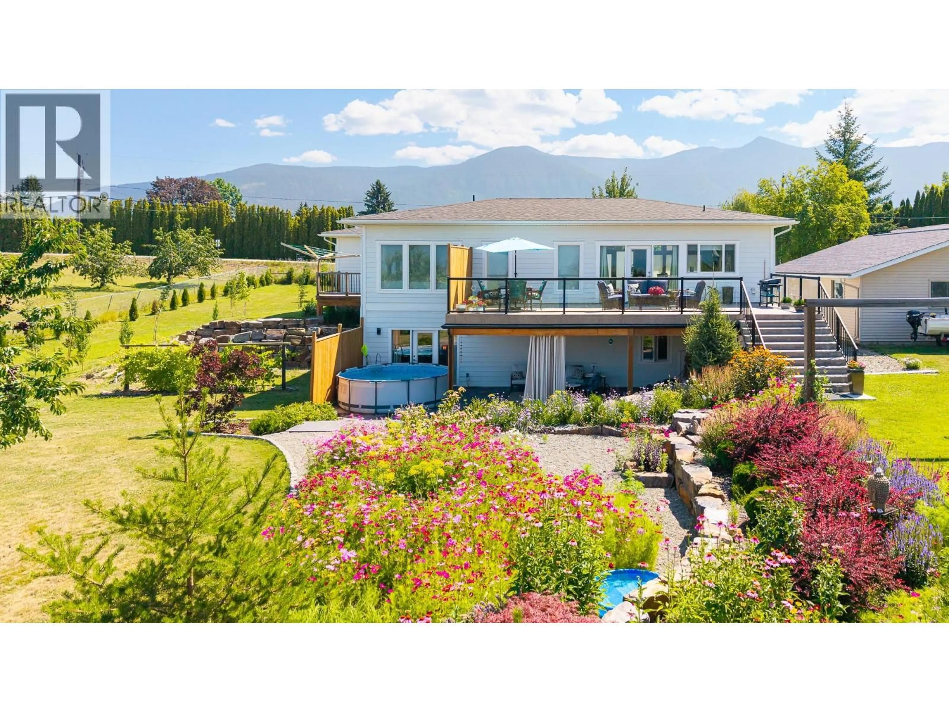 A pic from outside/outdoor area/front of a property/back of a property/a pic from drone, mountain view for 717 25TH AVENUE SOUTH, Erickson British Columbia V0B1G1