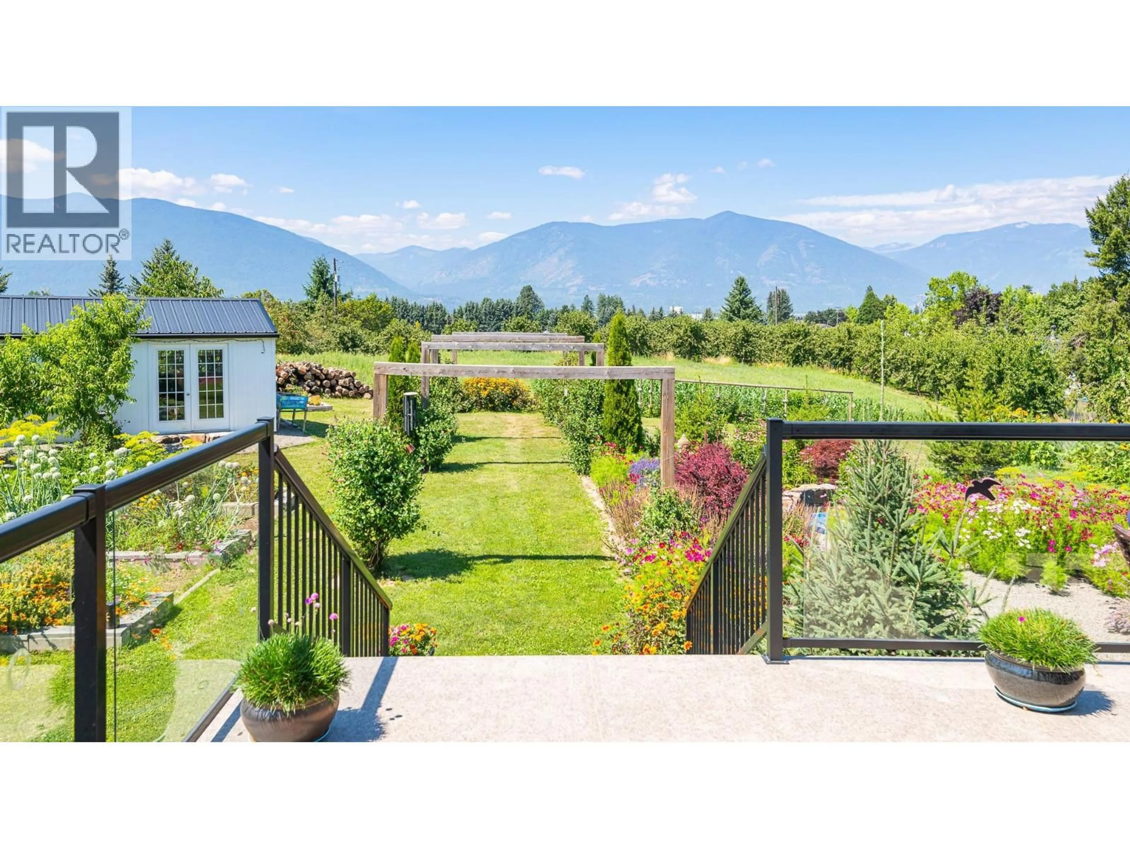 A pic from outside/outdoor area/front of a property/back of a property/a pic from drone, mountain view for 717 25TH AVENUE SOUTH, Erickson British Columbia V0B1G1
