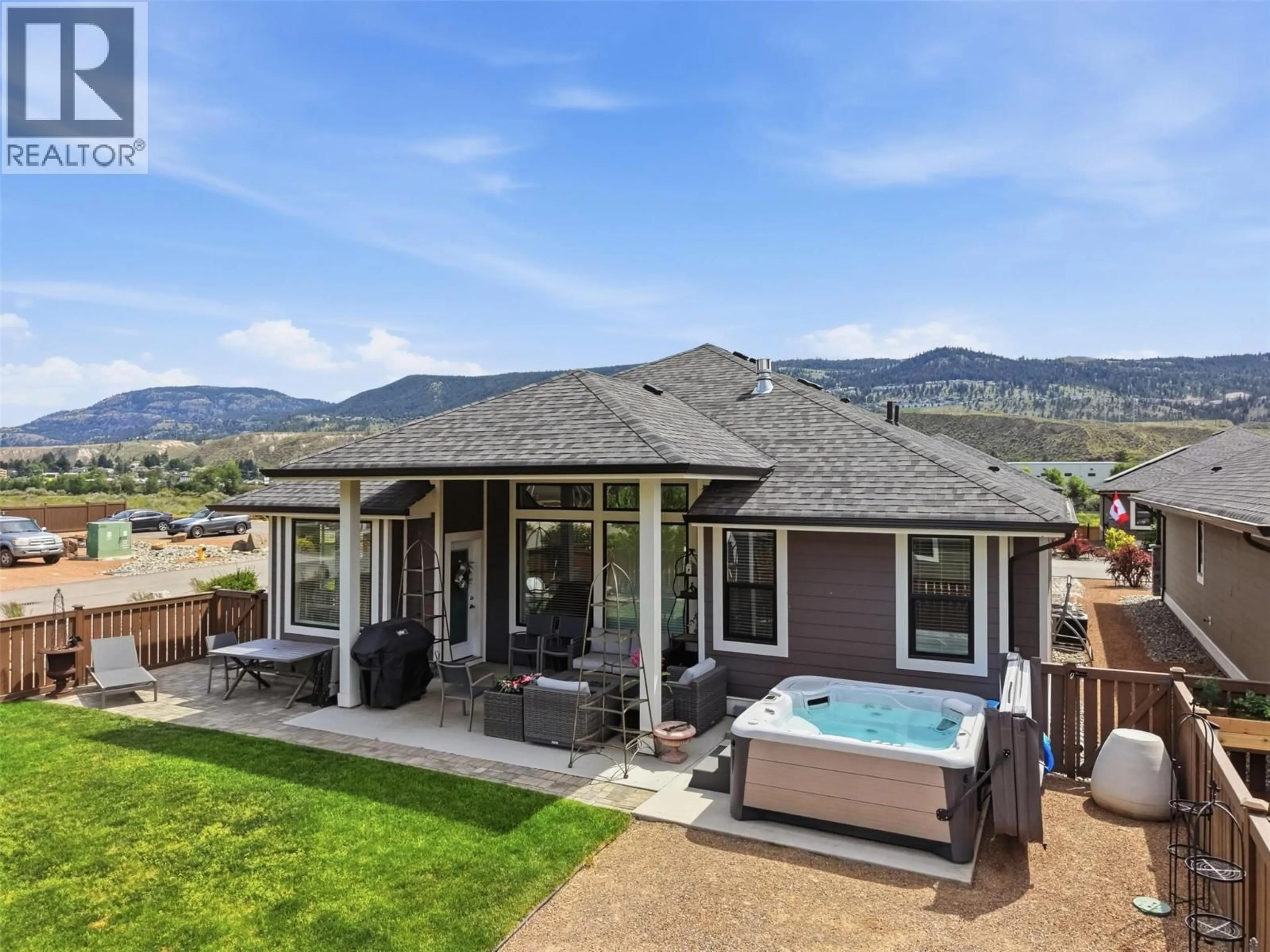 Home with vinyl exterior material, mountain view for 327 - 641 SHUSWAP ROAD EAST, Kamloops British Columbia V2H0E2