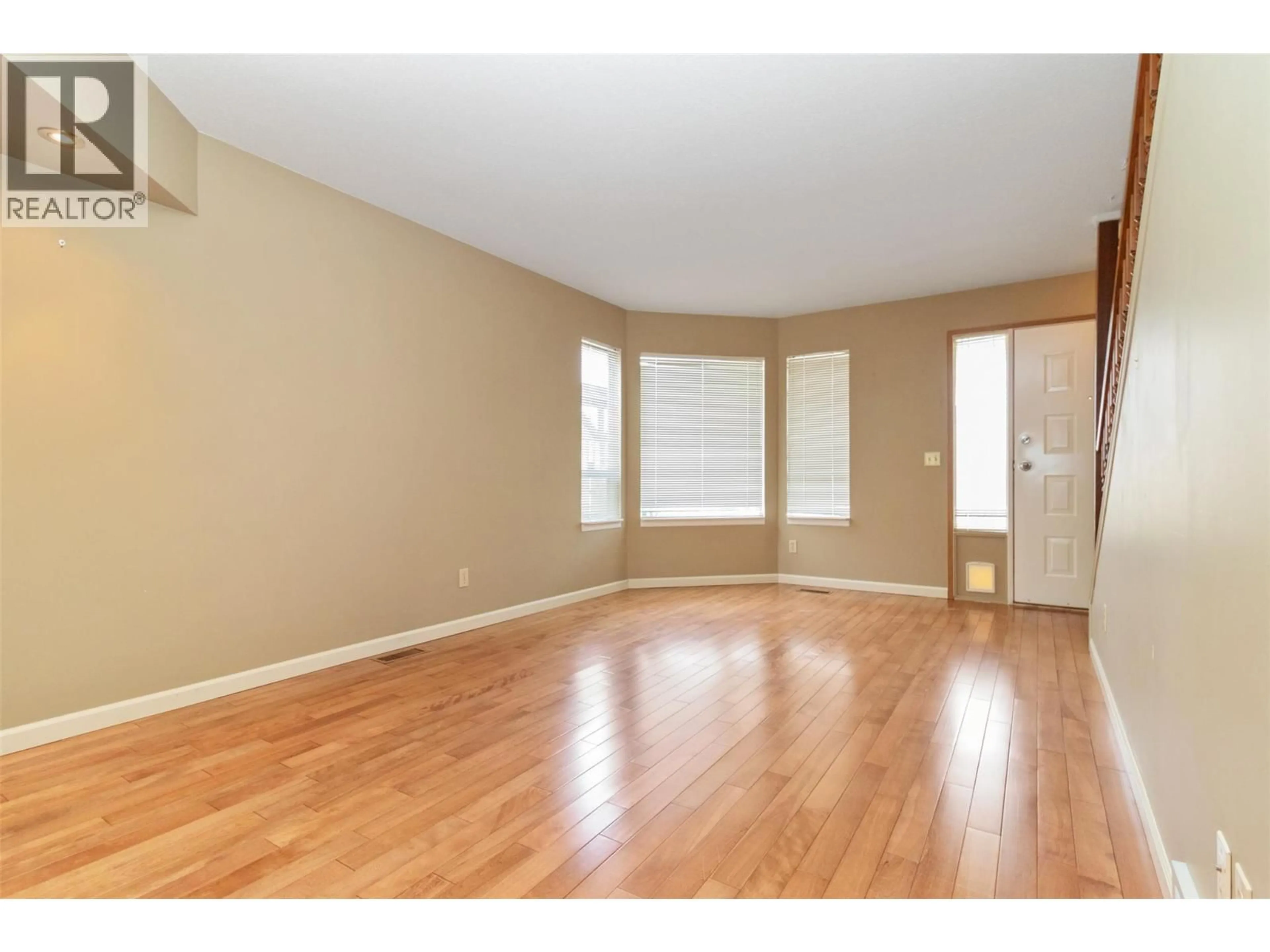 A pic of a room for 1171 LAWSON AVENUE, Kelowna British Columbia V1Y6T8