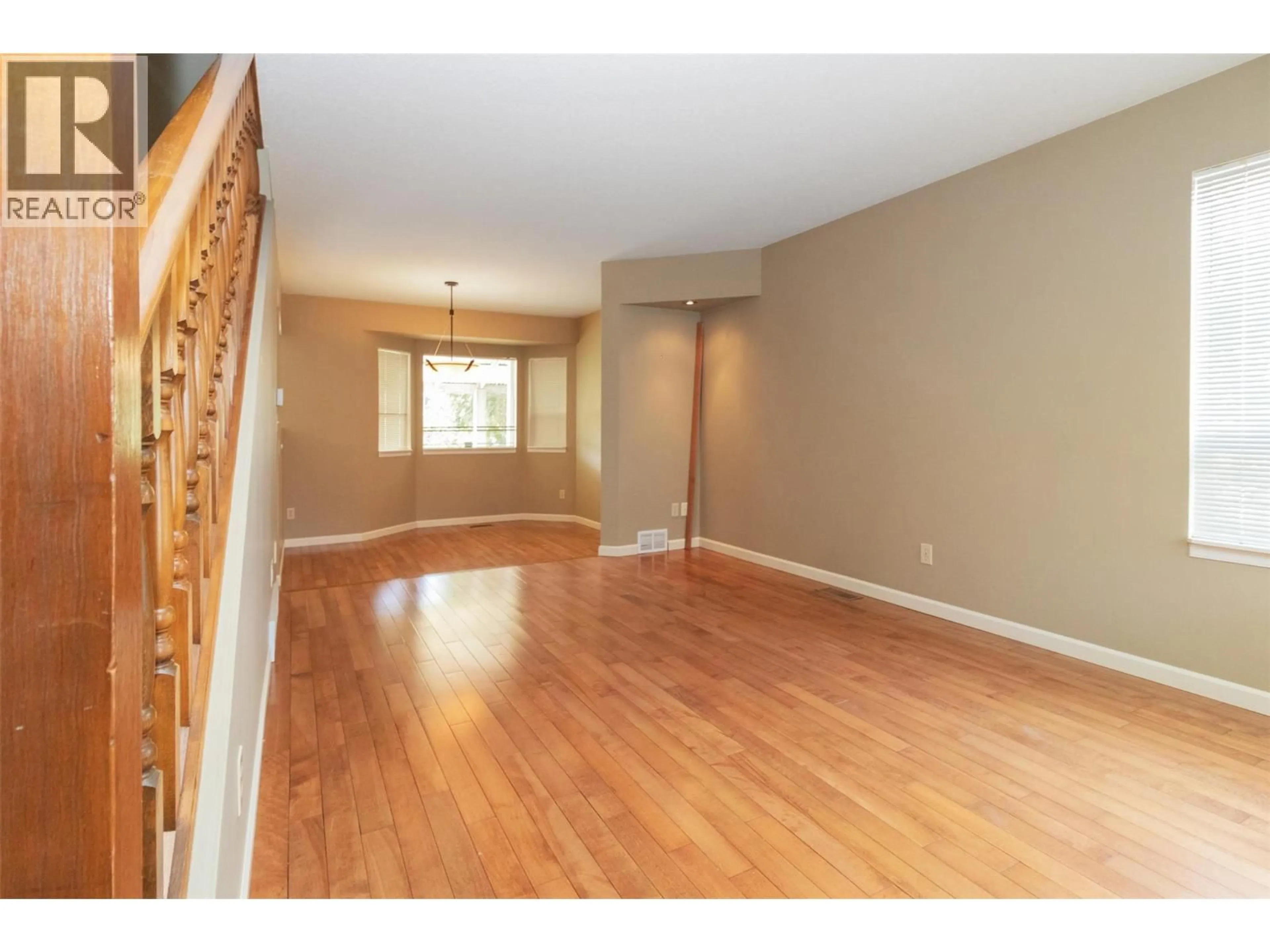 A pic of a room for 1171 LAWSON AVENUE, Kelowna British Columbia V1Y6T8