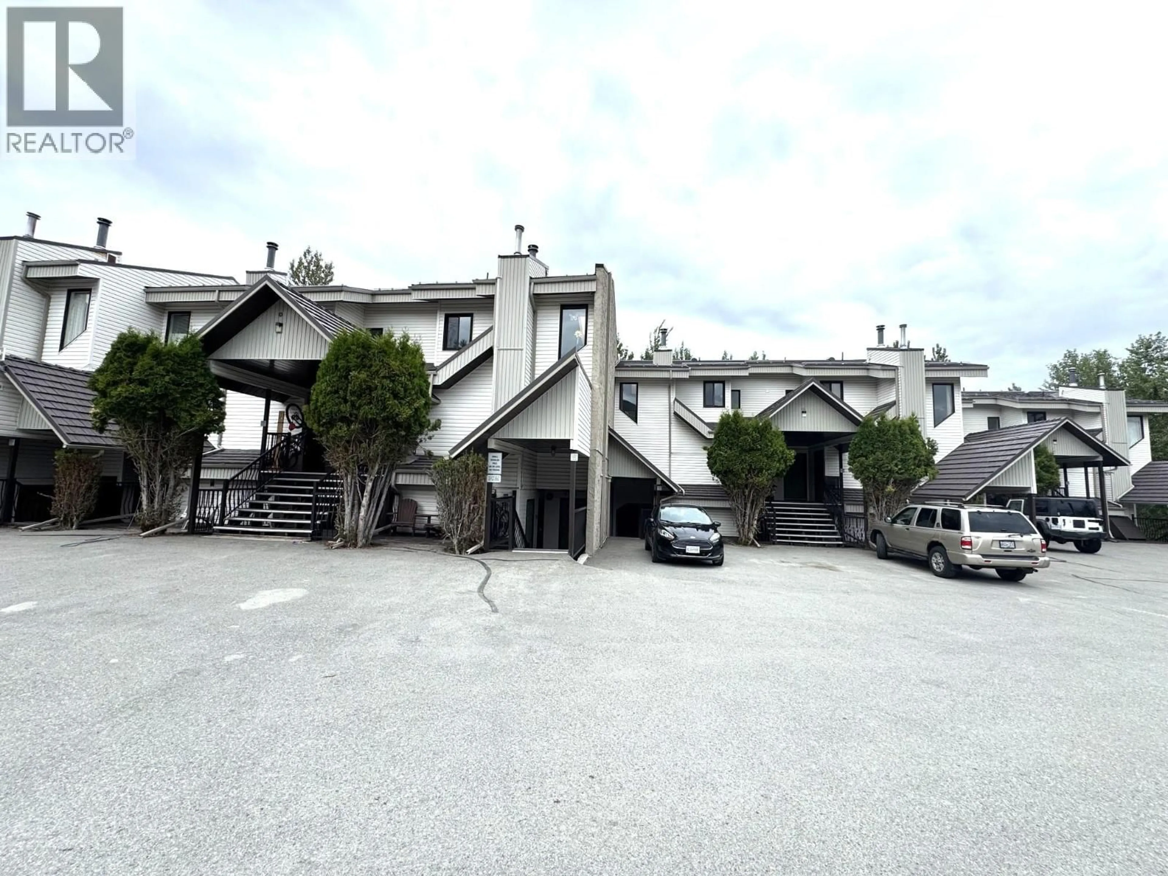 A pic from outside/outdoor area/front of a property/back of a property/a pic from drone, unknown for 1024 - 930 DOGWOOD DRIVE, Kimberley British Columbia V1A1B9