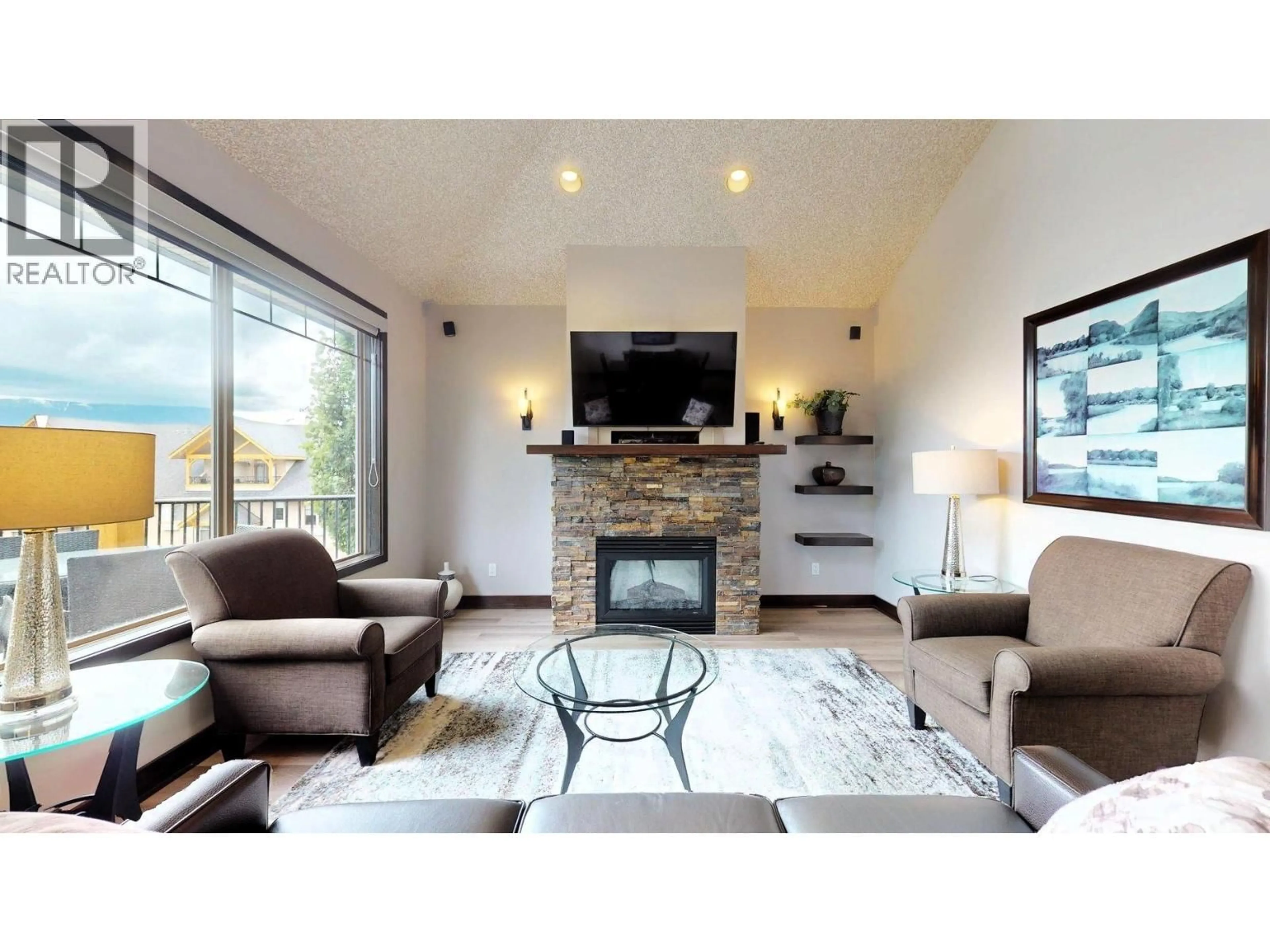 Living room with furniture, unknown for 534 M - 500 BIGHORN BOULEVARD, Radium Hot Springs British Columbia V0A1M0
