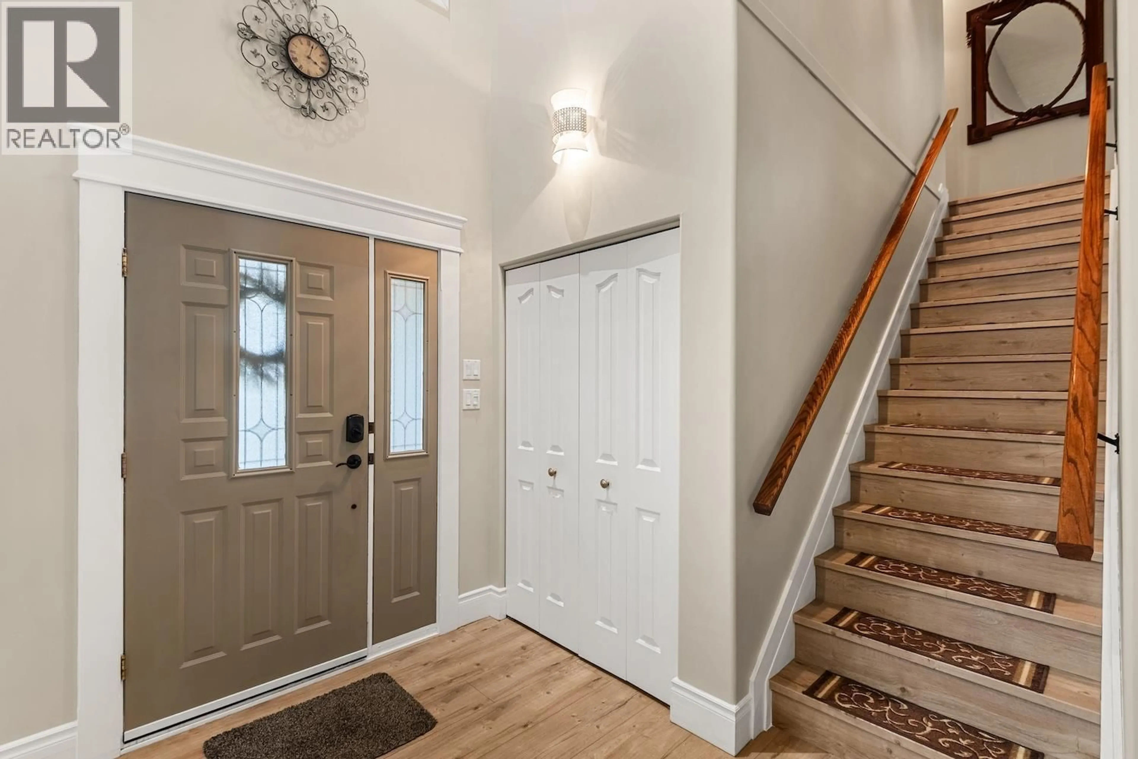 Indoor entryway for 1313 CYPRESS PLACE, Sparwood British Columbia V0B2G2