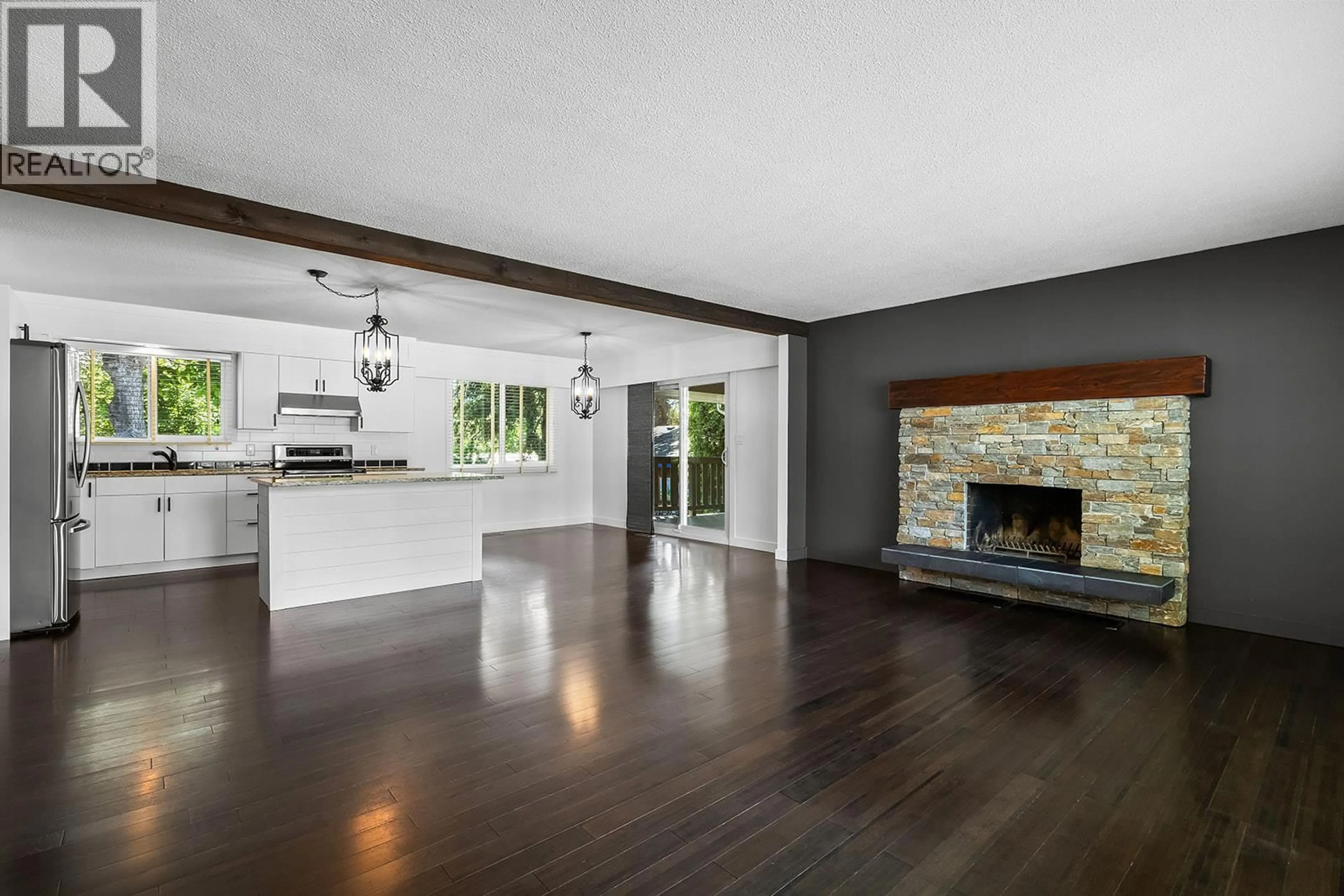 Open concept kitchen, unknown for 475 COLLETT ROAD, Kelowna British Columbia V1W1K8