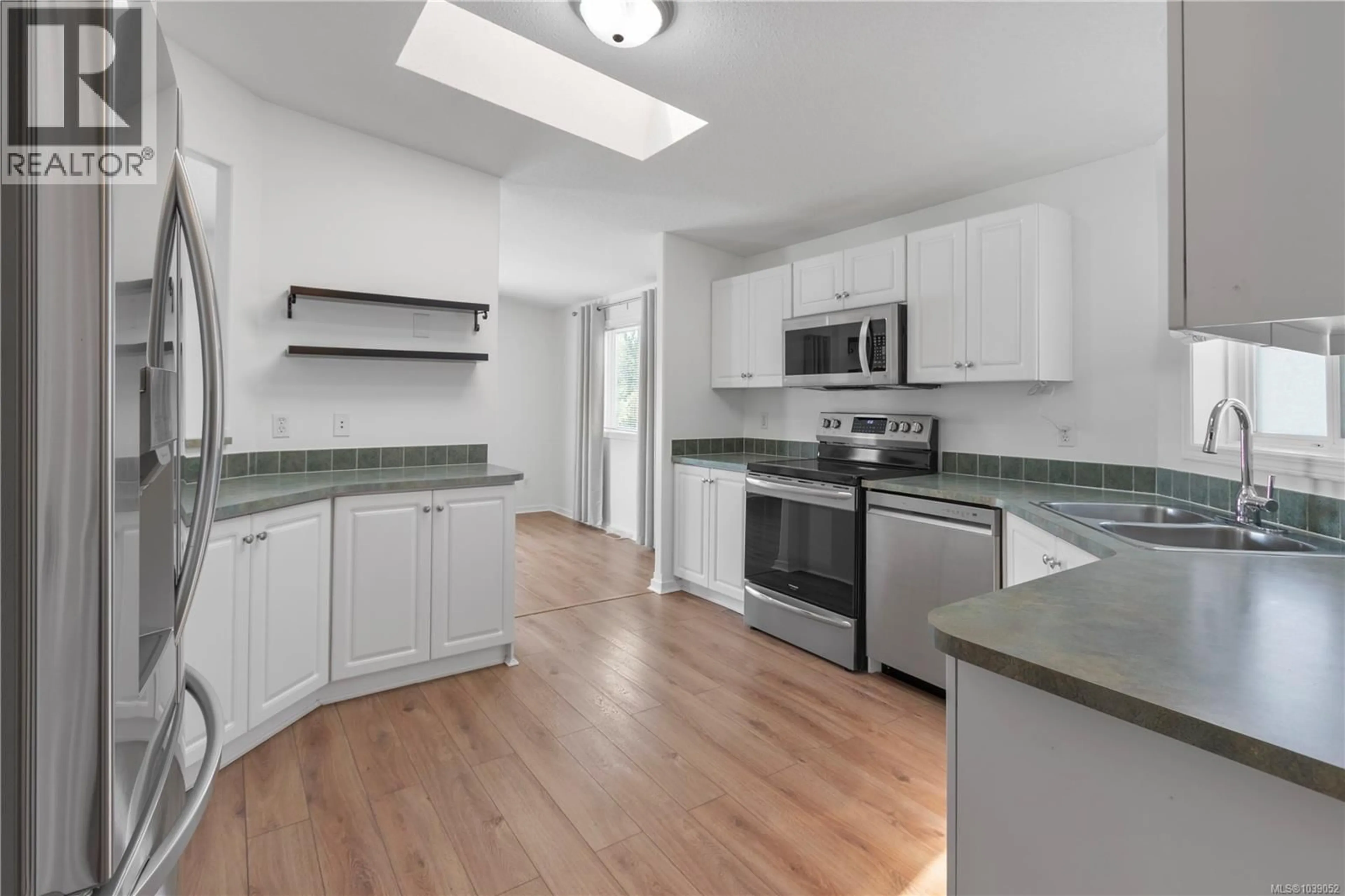Open concept kitchen, unknown for 4 - 356 ASPEN WAY, Nanaimo British Columbia V9R7A1