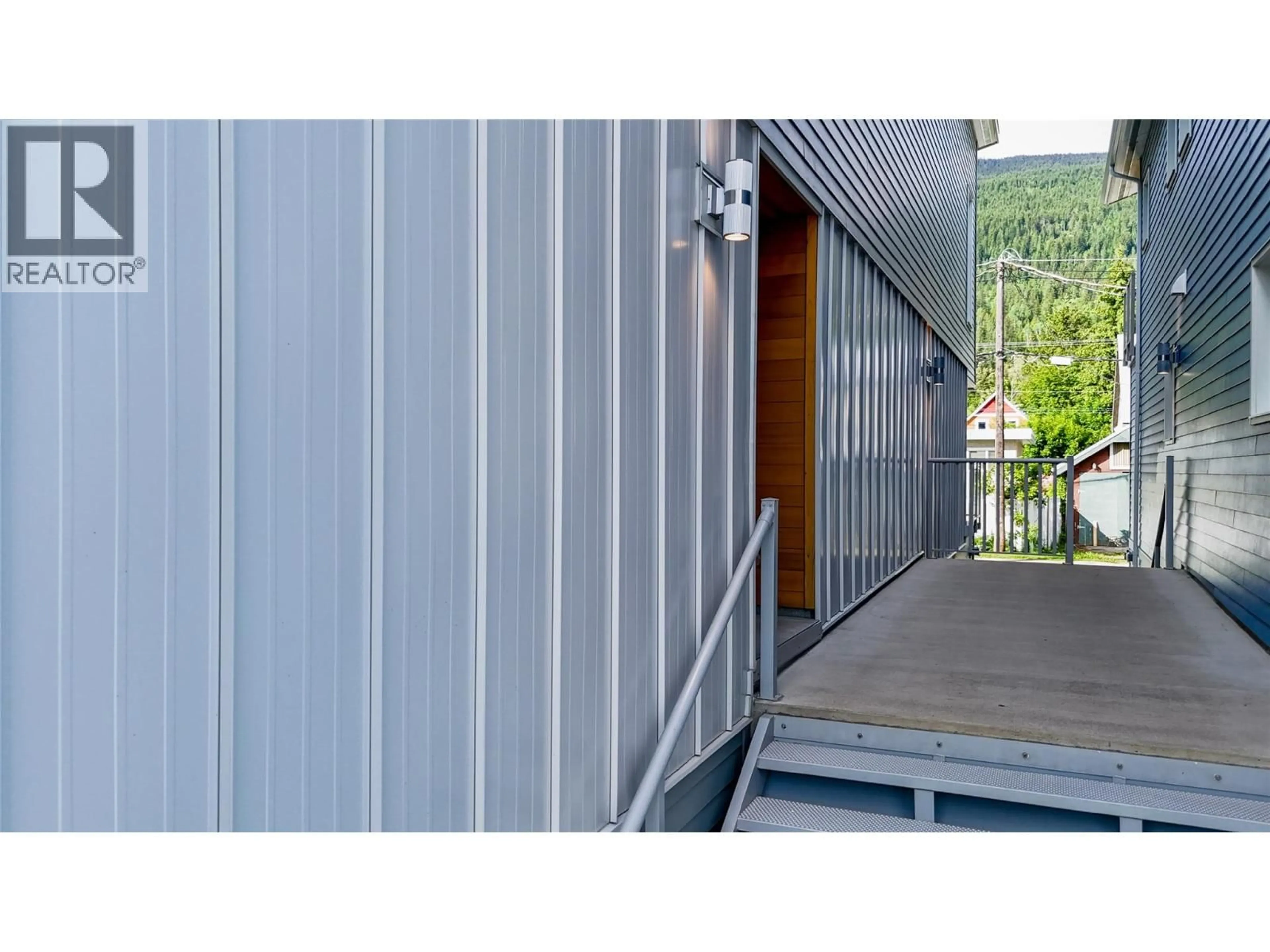 Unknown for 410 FOURTH STREET WEST, Revelstoke British Columbia V0E2S0