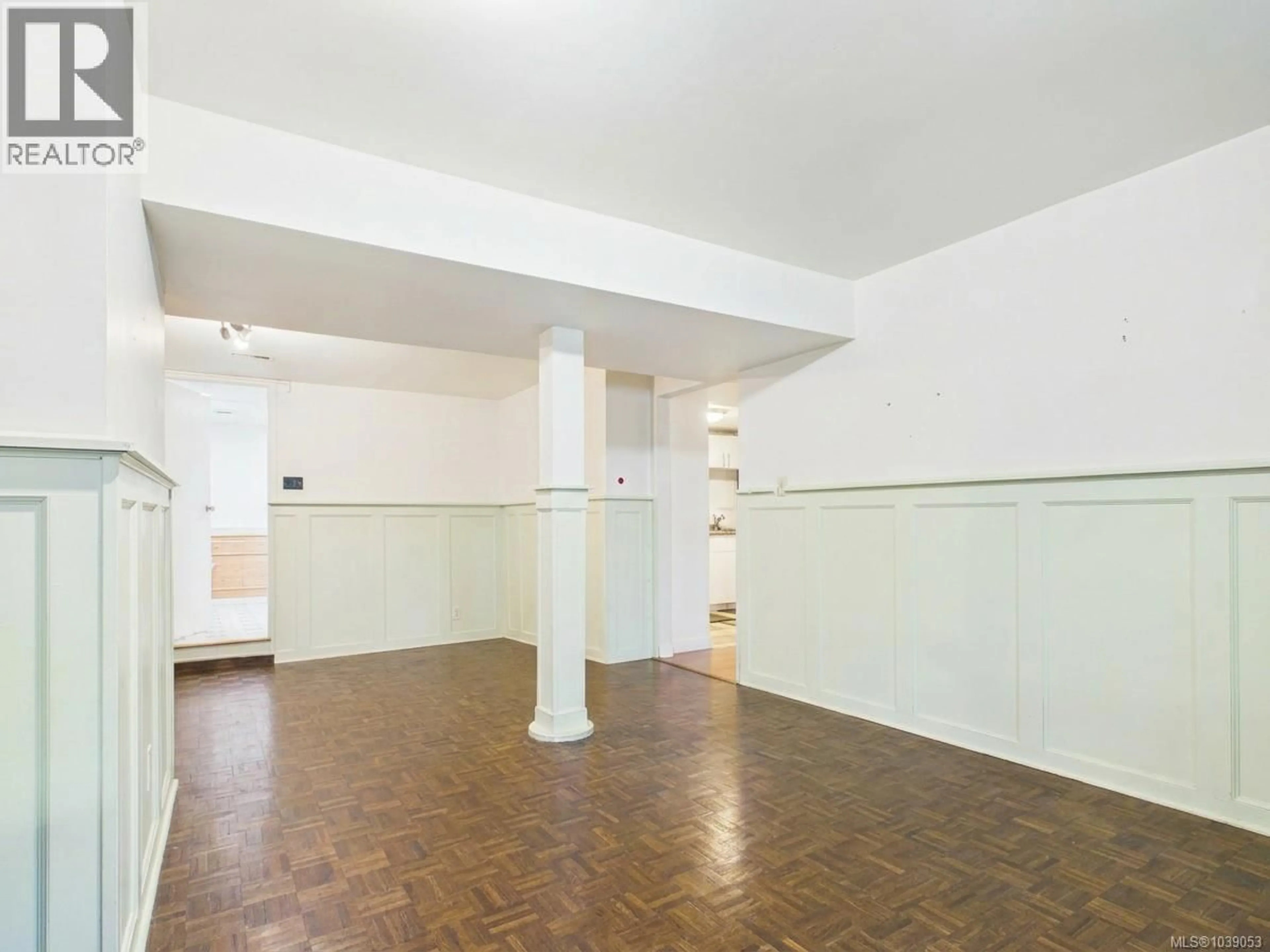 Indoor foyer for 2984 COLWOOD ROAD, Nanaimo British Columbia V9A7B1